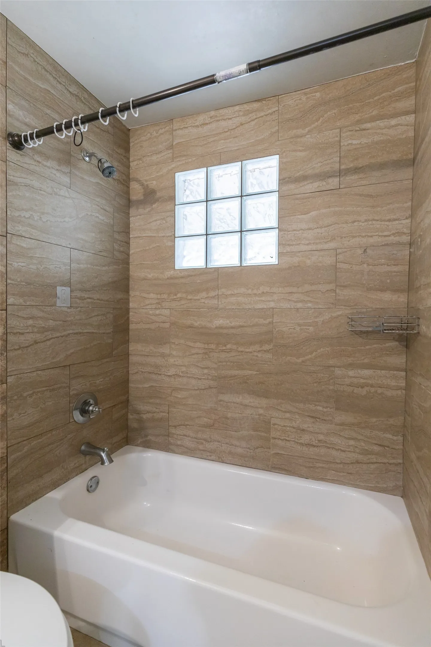 Single Family Residence For Sale in Taylor County , 3126 S 4th Street, Abilene, Texas 79605, 2 Bedroom, 1 Bathroom, 1 Garage spaces, 810 Sqft, built in 1962, mls#21350345, Real Estate Agent in Abilene, Homes For Sale in Taylor county, Homes For Sale in Abilene, Realtor in Abilene Texas, Real Estate Brokerage Independent Realty Texas, Luminita Cordes Realtor