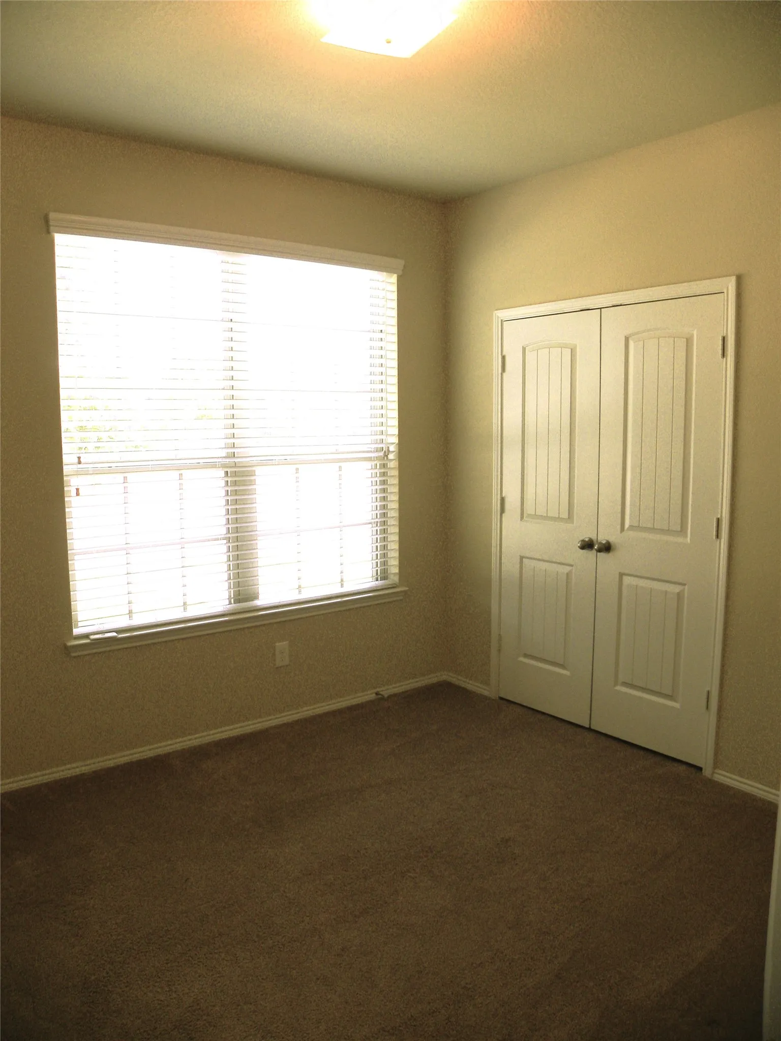 Single Family Residence For Rent in Denton County , 9228 Stewart Street, Cross Roads, Texas 76227, 3 Bedroom, 2 Bathroom, 2 Garage spaces, 1,367 Sqft, built in 2014, mls#21363567, Real Estate Agent in Cross Roads, Homes For Rent in Denton county, Homes For Rent in Cross Roads, Realtor in Cross Roads Texas, Real Estate Brokerage Independent Realty Texas, Luminita Cordes Realtor