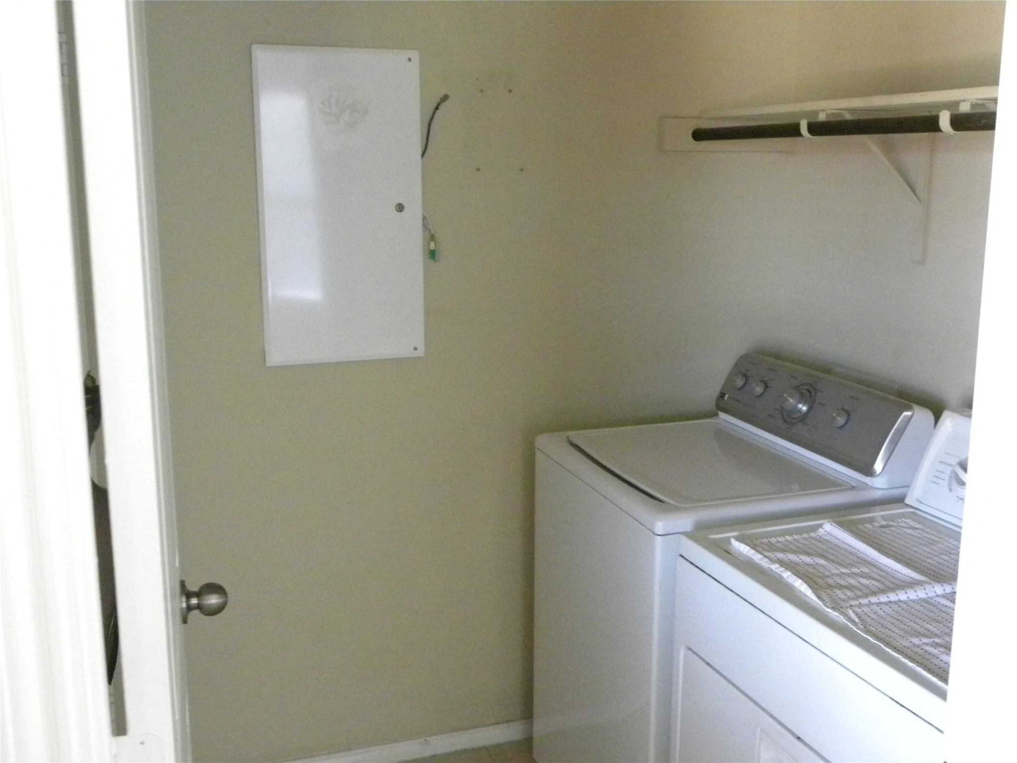 Single Family Residence For Rent in Denton County , 9228 Stewart Street, Cross Roads, Texas 76227, 3 Bedroom, 2 Bathroom, 2 Garage spaces, 1,367 Sqft, built in 2014, mls#21363567, Real Estate Agent in Cross Roads, Homes For Rent in Denton county, Homes For Rent in Cross Roads, Realtor in Cross Roads Texas, Real Estate Brokerage Independent Realty Texas, Luminita Cordes Realtor