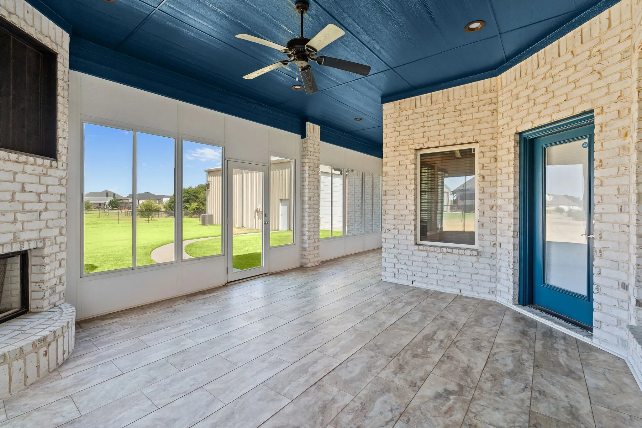 Single Family Residence For Sale in Parker County , 345 Palo Alto Drive, Springtown, Texas 76082, 4 Bedroom, 2 Bathroom, 3 Garage spaces, 2,406 Sqft, built in 2019, mls#21362401, Real Estate Agent in Springtown, Homes For Sale in Parker county, Homes For Sale in Springtown, Realtor in Springtown Texas, Real Estate Brokerage Independent Realty Texas, Luminita Cordes Realtor