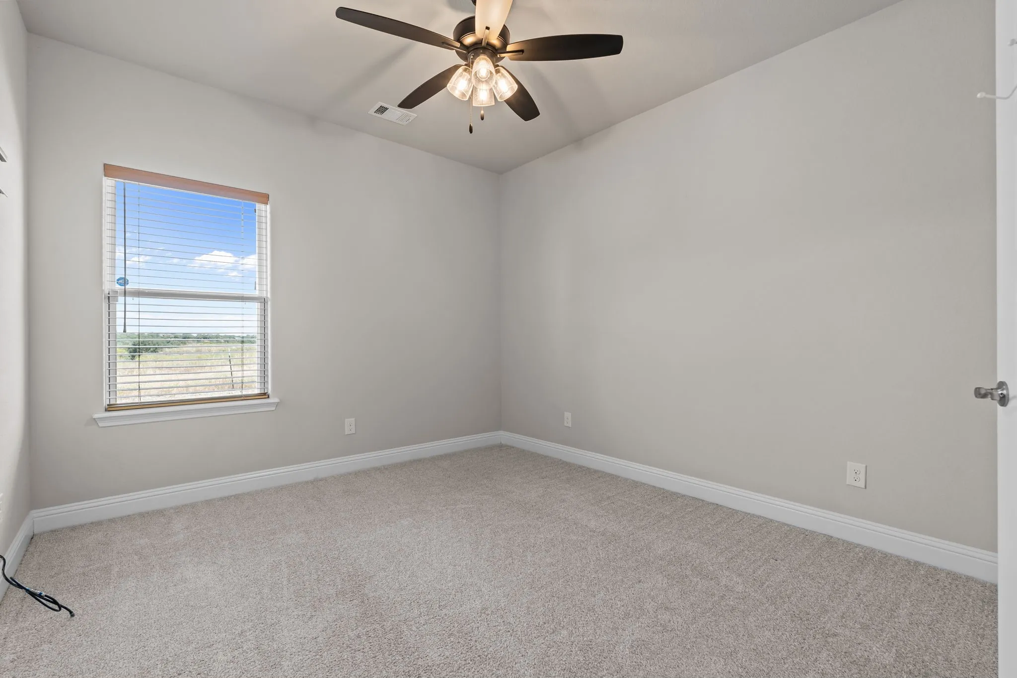 Single Family Residence For Sale in Parker County , 345 Palo Alto Drive, Springtown, Texas 76082, 4 Bedroom, 2 Bathroom, 3 Garage spaces, 2,406 Sqft, built in 2019, mls#21362401, Real Estate Agent in Springtown, Homes For Sale in Parker county, Homes For Sale in Springtown, Realtor in Springtown Texas, Real Estate Brokerage Independent Realty Texas, Luminita Cordes Realtor