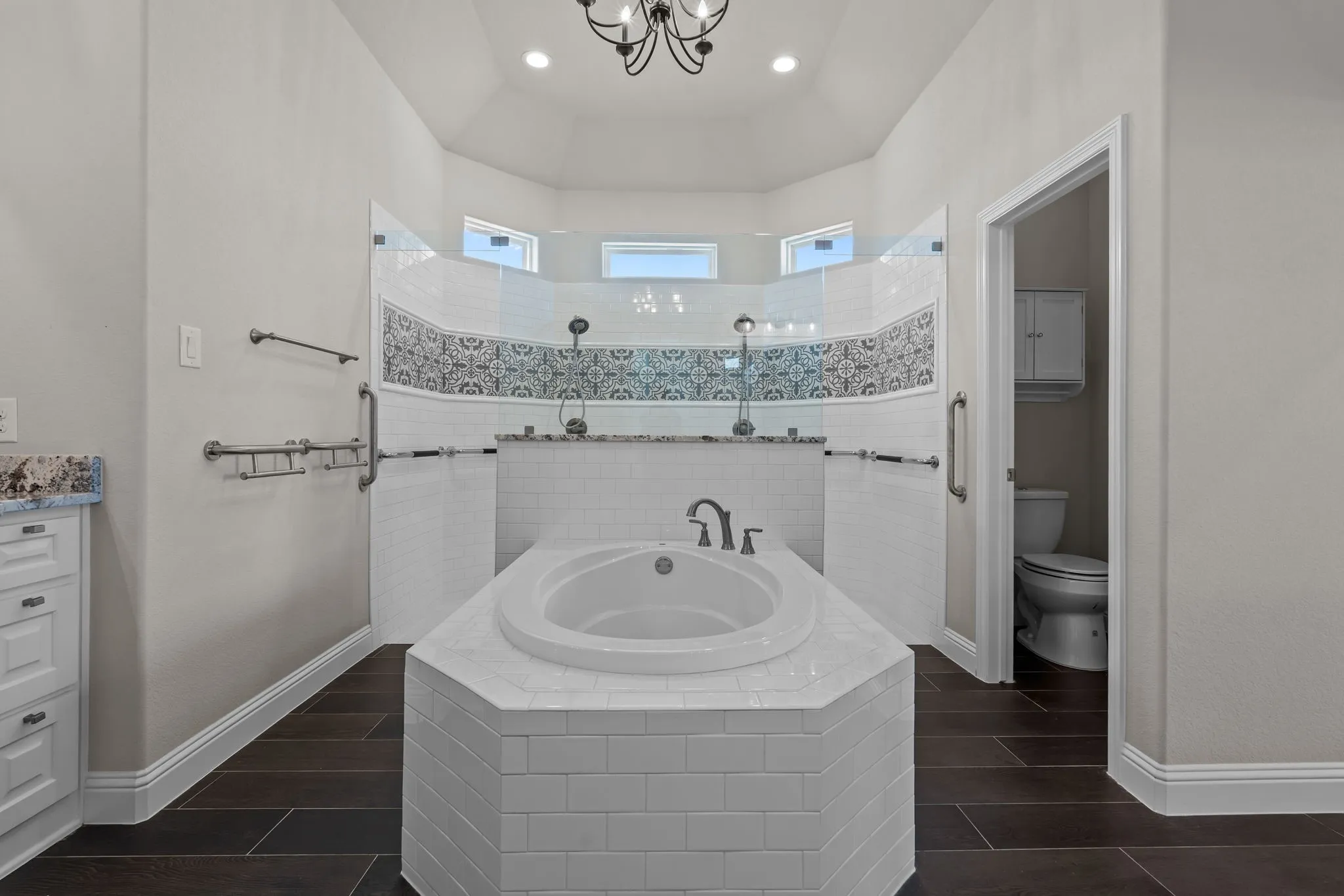 Single Family Residence For Sale in Parker County , 345 Palo Alto Drive, Springtown, Texas 76082, 4 Bedroom, 2 Bathroom, 3 Garage spaces, 2,406 Sqft, built in 2019, mls#21362401, Real Estate Agent in Springtown, Homes For Sale in Parker county, Homes For Sale in Springtown, Realtor in Springtown Texas, Real Estate Brokerage Independent Realty Texas, Luminita Cordes Realtor