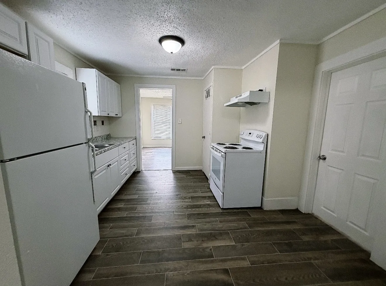 Single Family Residence For Sale in Tarrant County , 5511 Fletcher Avenue, Fort Worth, Texas 76107, 2 Bedroom, 1 Bathroom, Garage spaces, 696 Sqft, built in 1925, mls#21363554, Real Estate Agent in Fort Worth, Homes For Sale in Tarrant county, Homes For Sale in Fort Worth, Realtor in Fort Worth Texas, Real Estate Brokerage Independent Realty Texas, Luminita Cordes Realtor