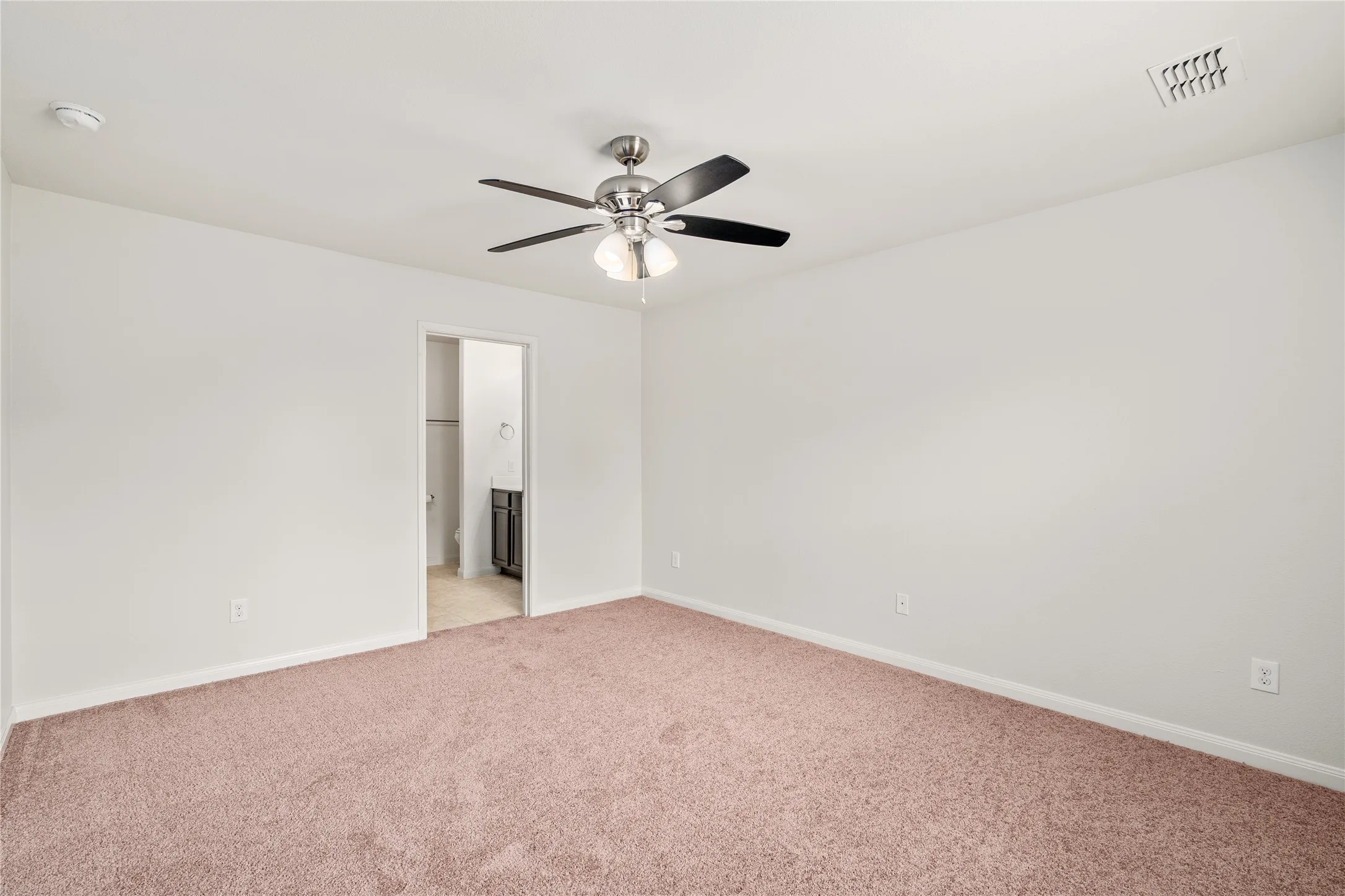 Single Family Residence For Sale in Collin County , 112 Curt Street, Anna, Texas 75409, 3 Bedroom, 2 Bathroom, 2 Garage spaces, 1,656 Sqft, built in 2018, mls#21363562, Real Estate Agent in Anna, Homes For Sale in Collin county, Homes For Sale in Anna, Realtor in Anna Texas, Real Estate Brokerage Independent Realty Texas, Luminita Cordes Realtor