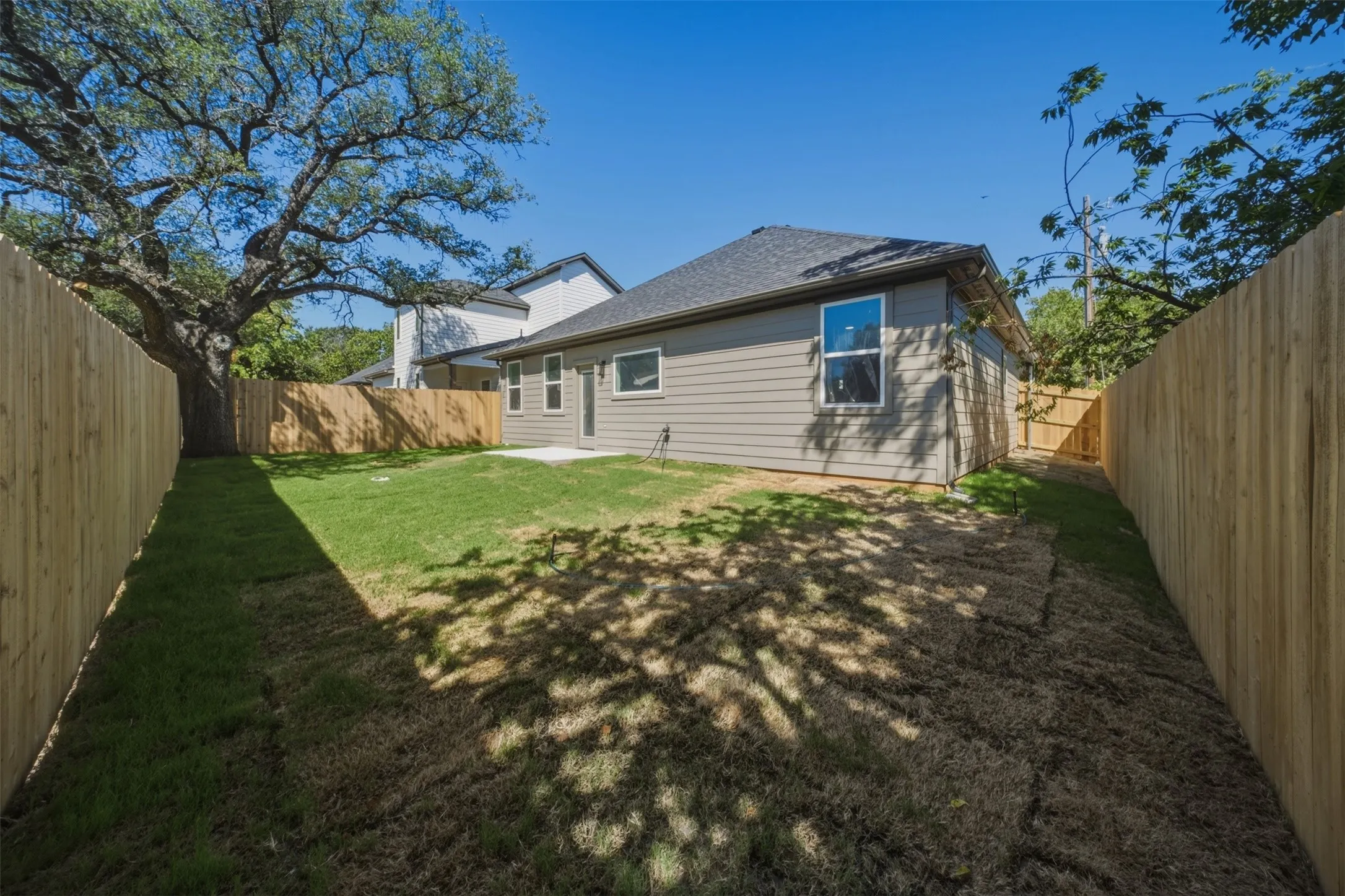Single Family Residence For Sale in Hood County , 5559 Mercedes Circle, Granbury, Texas 76048, 3 Bedroom, 2 Bathroom, 1 Garage spaces, 1,425 Sqft, built in 2026, mls#21359513, Real Estate Agent in Granbury, Homes For Sale in Hood county, Homes For Sale in Granbury, Realtor in Granbury Texas, Real Estate Brokerage Independent Realty Texas, Luminita Cordes Realtor