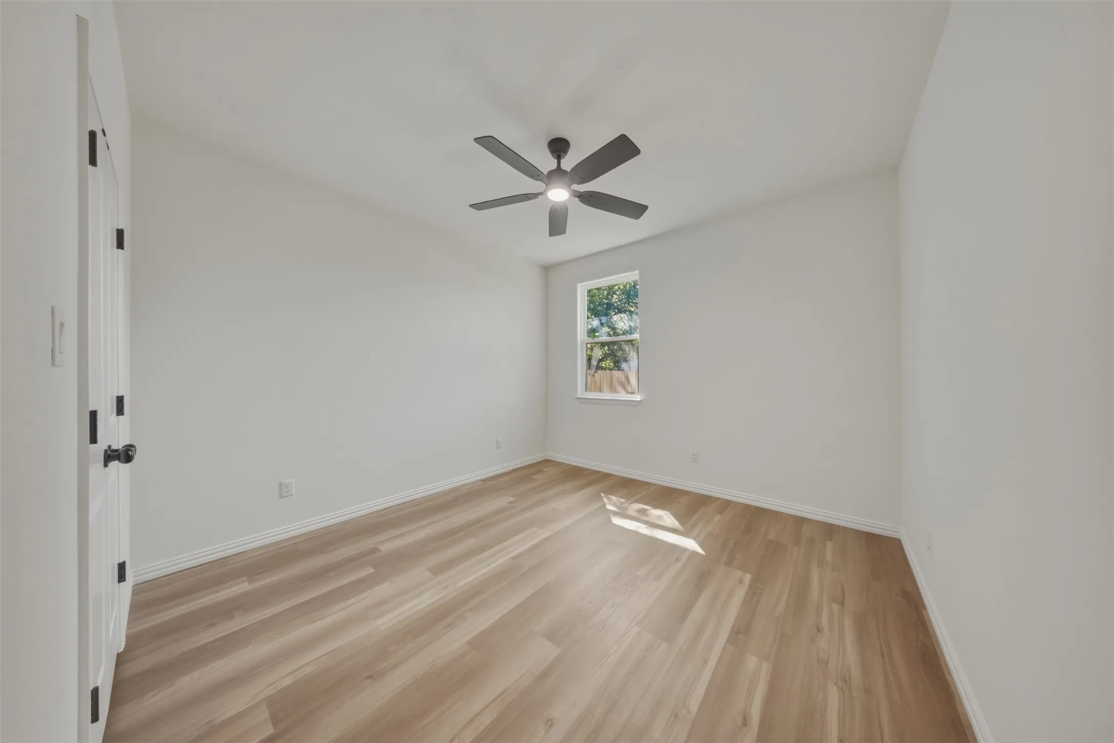 Single Family Residence For Sale in Hood County , 5559 Mercedes Circle, Granbury, Texas 76048, 3 Bedroom, 2 Bathroom, 1 Garage spaces, 1,425 Sqft, built in 2026, mls#21359513, Real Estate Agent in Granbury, Homes For Sale in Hood county, Homes For Sale in Granbury, Realtor in Granbury Texas, Real Estate Brokerage Independent Realty Texas, Luminita Cordes Realtor