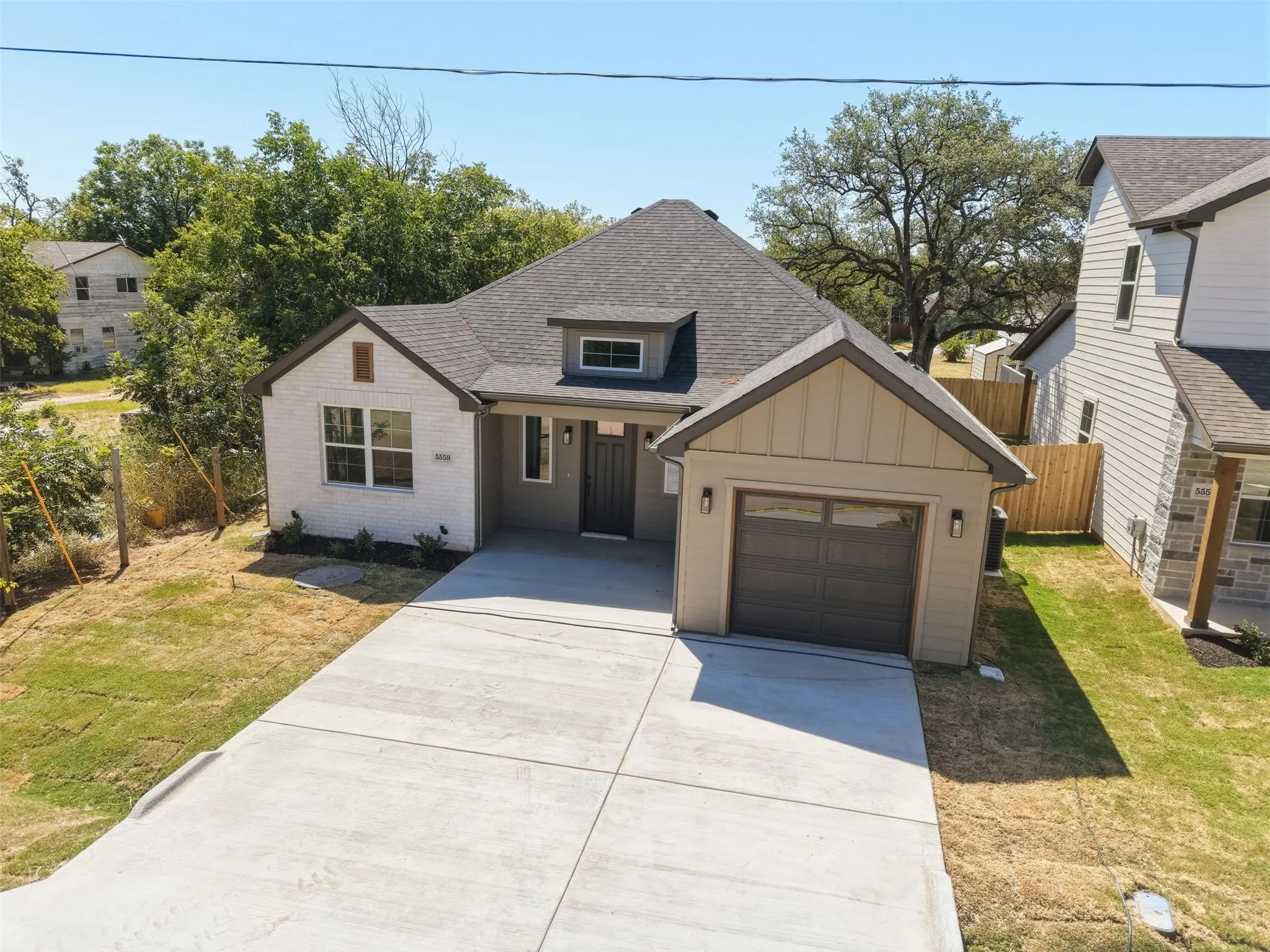 Single Family Residence For Sale in Hood County , 5559 Mercedes Circle, Granbury, Texas 76048, 3 Bedroom, 2 Bathroom, 1 Garage spaces, 1,425 Sqft, built in 2026, mls#21359513, Real Estate Agent in Granbury, Homes For Sale in Hood county, Homes For Sale in Granbury, Realtor in Granbury Texas, Real Estate Brokerage Independent Realty Texas, Luminita Cordes Realtor