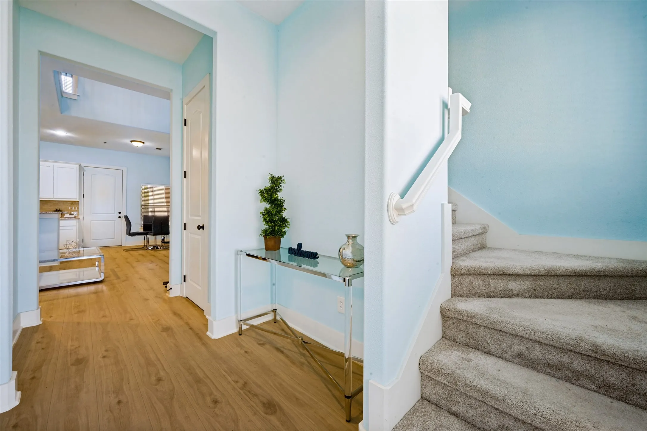 Open entry way