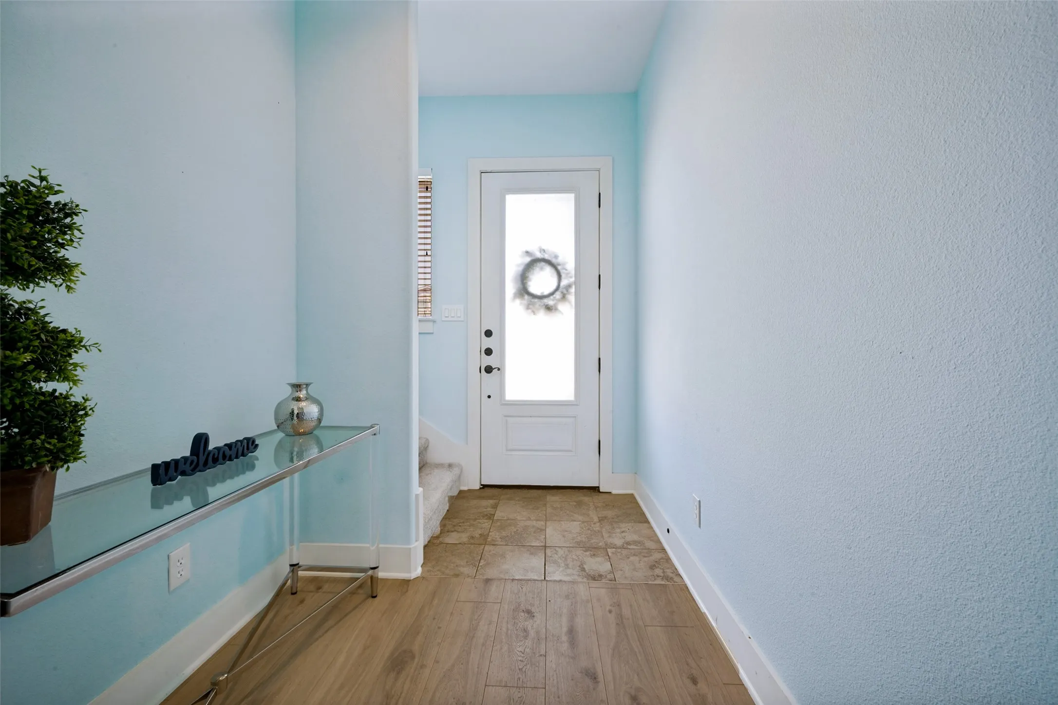 Open entry way