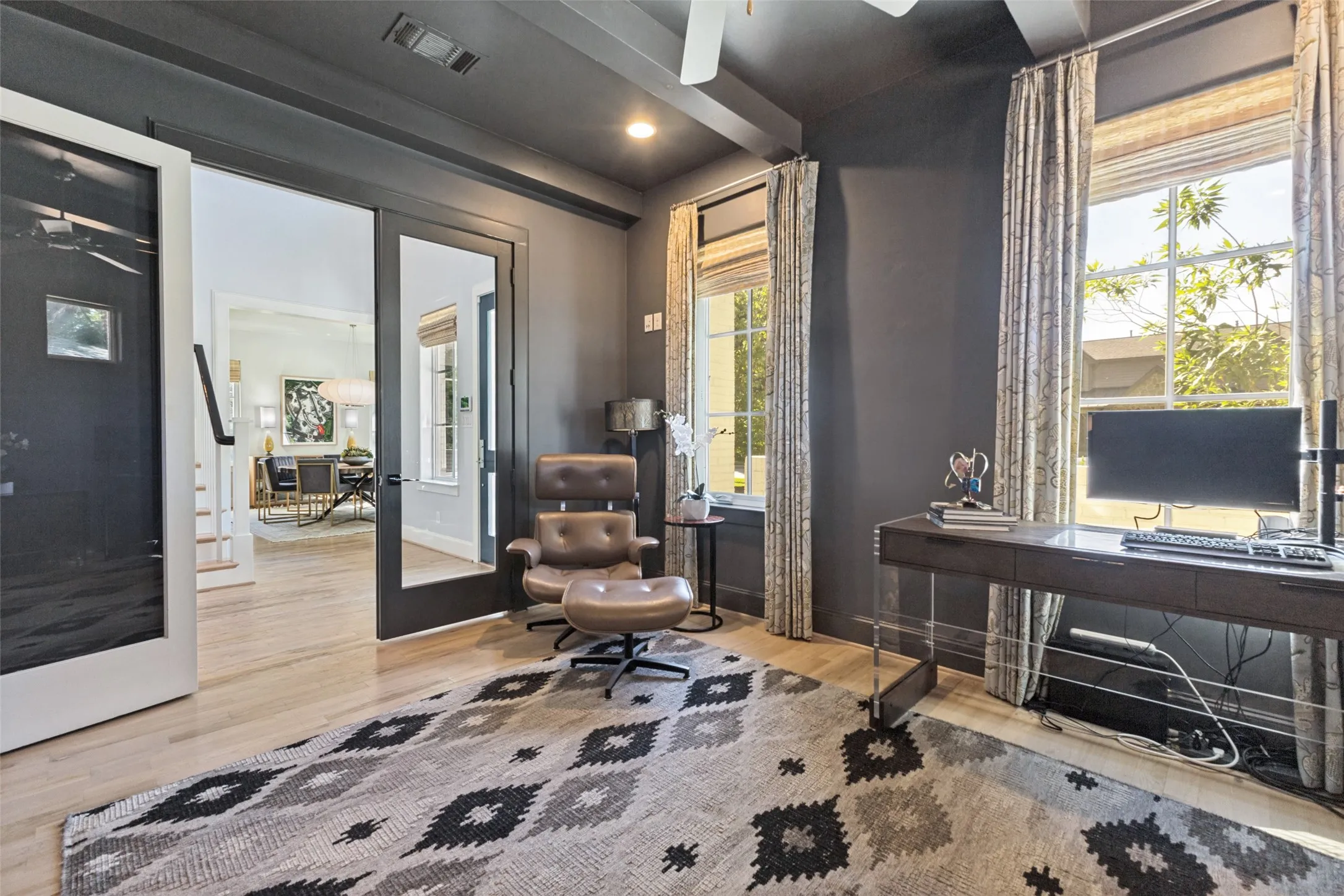 Single Family Residence For Sale in Dallas County , 6946 Sperry Street, Dallas, Texas 75214, 4 Bedroom, 4 Bathroom, 2 Garage spaces, 3,625 Sqft, built in 2012, mls#21361739, Real Estate Agent in Dallas, Homes For Sale in Dallas county, Homes For Sale in Dallas, Realtor in Dallas Texas, Real Estate Brokerage Independent Realty Texas, Luminita Cordes Realtor