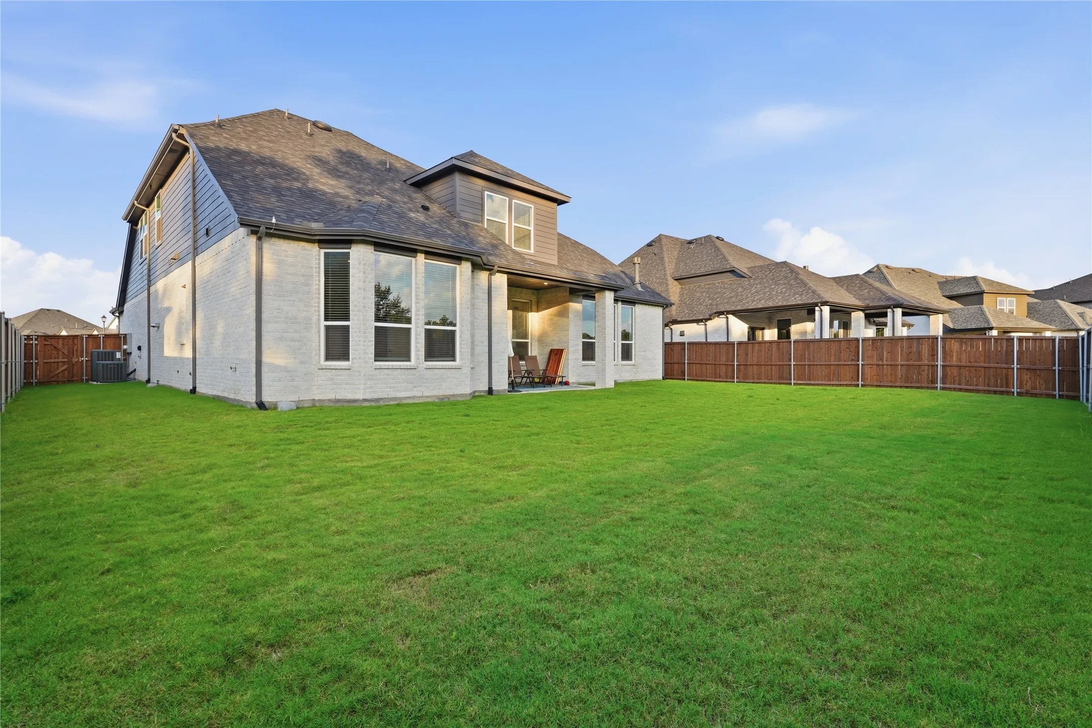Single Family Residence For Rent in Rockwall County , 1838 Costa Verde Drive, Mclendon Chisholm, Texas 75032, 4 Bedroom, 5 Bathroom, 3 Garage spaces, 3,365 Sqft, built in 2024, mls#21363115, Real Estate Agent in Mclendon Chisholm, Homes For Rent in Rockwall county, Homes For Rent in Mclendon Chisholm, Realtor in Mclendon Chisholm Texas, Real Estate Brokerage Independent Realty Texas, Luminita Cordes Realtor