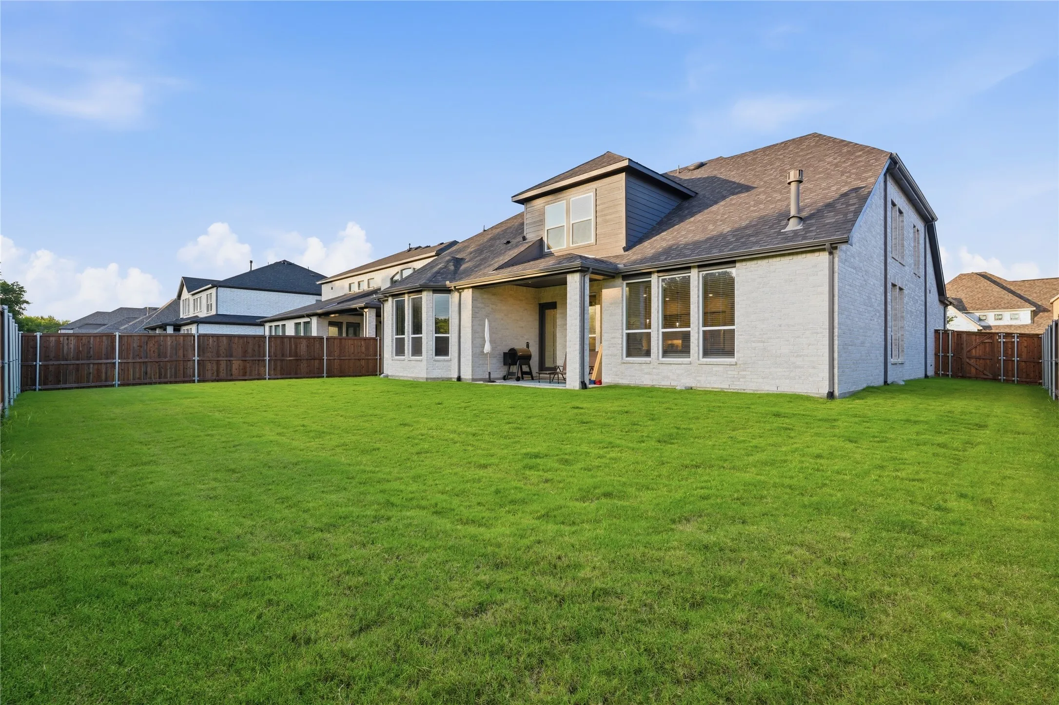 Single Family Residence For Rent in Rockwall County , 1838 Costa Verde Drive, Mclendon Chisholm, Texas 75032, 4 Bedroom, 5 Bathroom, 3 Garage spaces, 3,365 Sqft, built in 2024, mls#21363115, Real Estate Agent in Mclendon Chisholm, Homes For Rent in Rockwall county, Homes For Rent in Mclendon Chisholm, Realtor in Mclendon Chisholm Texas, Real Estate Brokerage Independent Realty Texas, Luminita Cordes Realtor