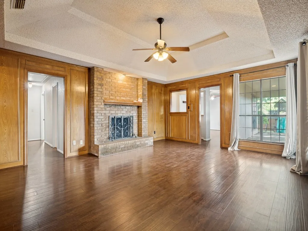 Single Family Residence For Rent in Dallas County , 5114 Vera Cruz Drive, Garland, Texas 75043, 3 Bedroom, 2 Bathroom, 2 Garage spaces, 1,966 Sqft, built in 1979, mls#21363586, Real Estate Agent in Garland, Homes For Rent in Dallas county, Homes For Rent in Garland, Realtor in Garland Texas, Real Estate Brokerage Independent Realty Texas, Luminita Cordes Realtor