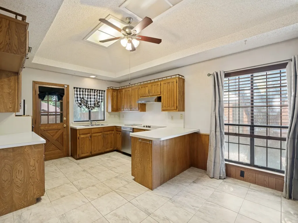 Single Family Residence For Rent in Dallas County , 5114 Vera Cruz Drive, Garland, Texas 75043, 3 Bedroom, 2 Bathroom, 2 Garage spaces, 1,966 Sqft, built in 1979, mls#21363586, Real Estate Agent in Garland, Homes For Rent in Dallas county, Homes For Rent in Garland, Realtor in Garland Texas, Real Estate Brokerage Independent Realty Texas, Luminita Cordes Realtor