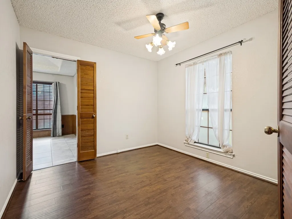 Single Family Residence For Rent in Dallas County , 5114 Vera Cruz Drive, Garland, Texas 75043, 3 Bedroom, 2 Bathroom, 2 Garage spaces, 1,966 Sqft, built in 1979, mls#21363586, Real Estate Agent in Garland, Homes For Rent in Dallas county, Homes For Rent in Garland, Realtor in Garland Texas, Real Estate Brokerage Independent Realty Texas, Luminita Cordes Realtor