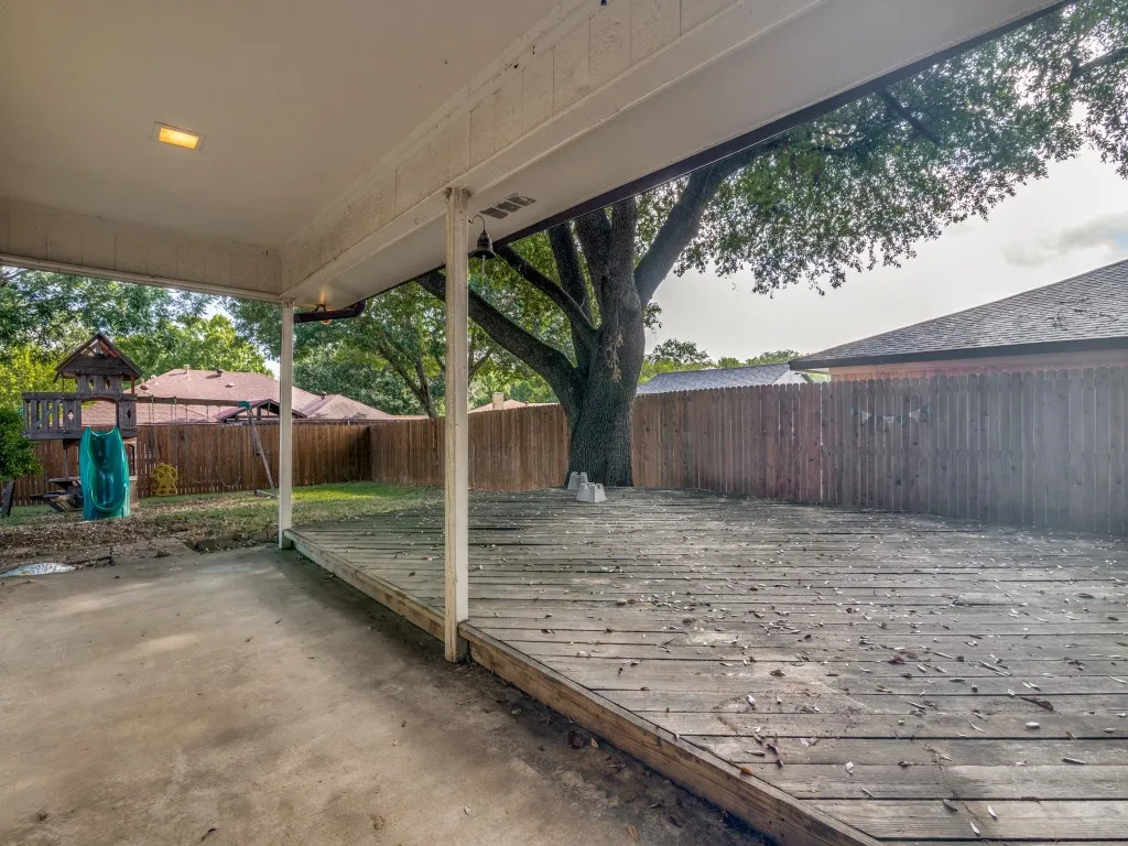 Single Family Residence For Rent in Dallas County , 5114 Vera Cruz Drive, Garland, Texas 75043, 3 Bedroom, 2 Bathroom, 2 Garage spaces, 1,966 Sqft, built in 1979, mls#21363586, Real Estate Agent in Garland, Homes For Rent in Dallas county, Homes For Rent in Garland, Realtor in Garland Texas, Real Estate Brokerage Independent Realty Texas, Luminita Cordes Realtor
