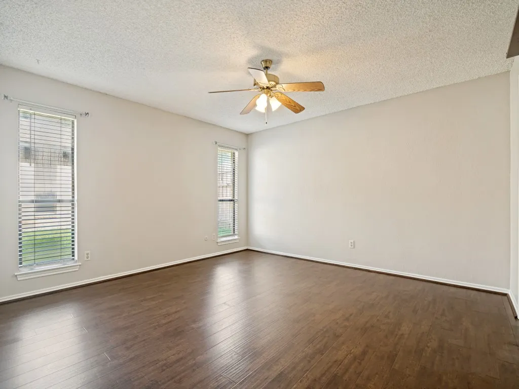 Single Family Residence For Rent in Dallas County , 5114 Vera Cruz Drive, Garland, Texas 75043, 3 Bedroom, 2 Bathroom, 2 Garage spaces, 1,966 Sqft, built in 1979, mls#21363586, Real Estate Agent in Garland, Homes For Rent in Dallas county, Homes For Rent in Garland, Realtor in Garland Texas, Real Estate Brokerage Independent Realty Texas, Luminita Cordes Realtor