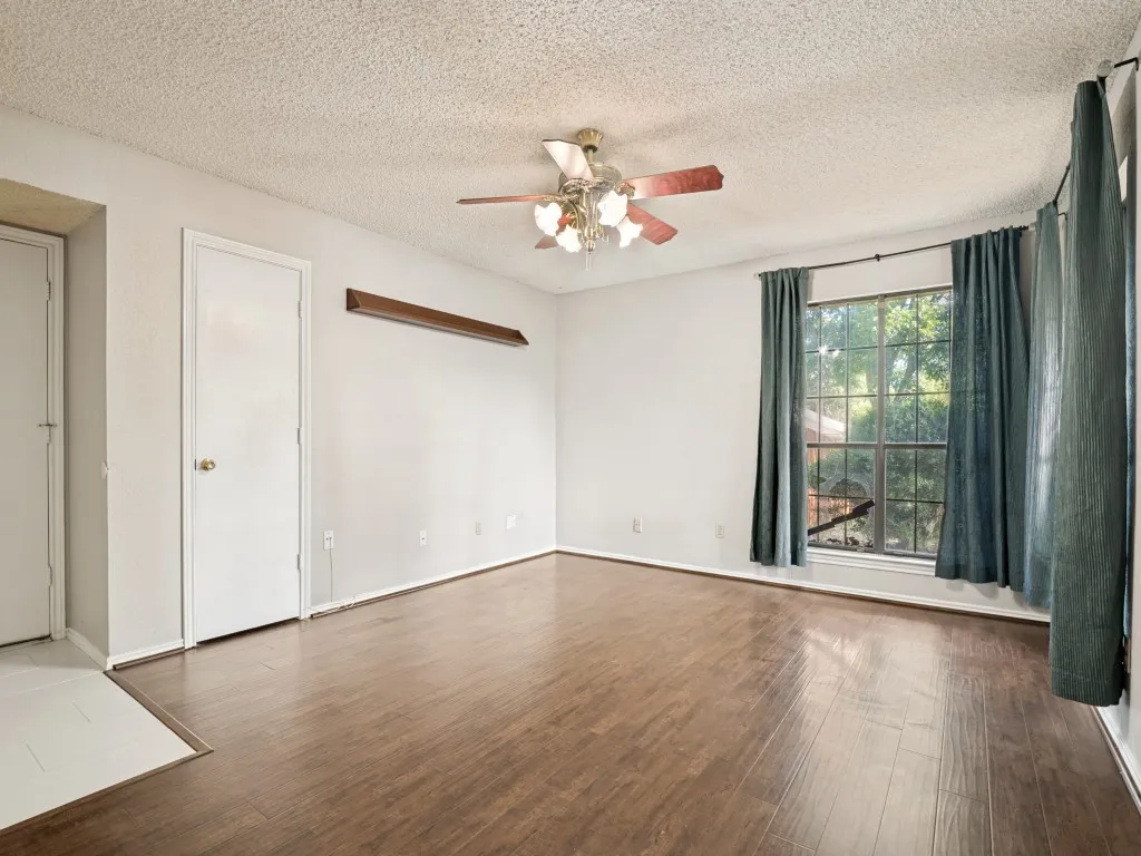 Single Family Residence For Rent in Dallas County , 5114 Vera Cruz Drive, Garland, Texas 75043, 3 Bedroom, 2 Bathroom, 2 Garage spaces, 1,966 Sqft, built in 1979, mls#21363586, Real Estate Agent in Garland, Homes For Rent in Dallas county, Homes For Rent in Garland, Realtor in Garland Texas, Real Estate Brokerage Independent Realty Texas, Luminita Cordes Realtor