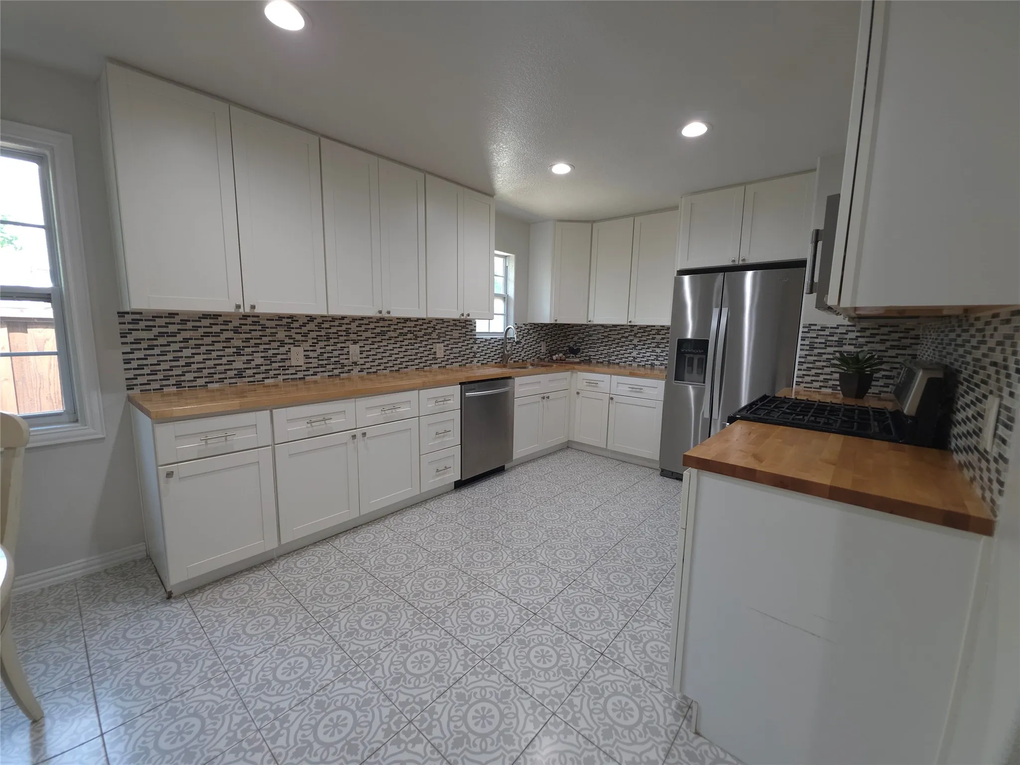 Soft-close cabinets with plenty of storage