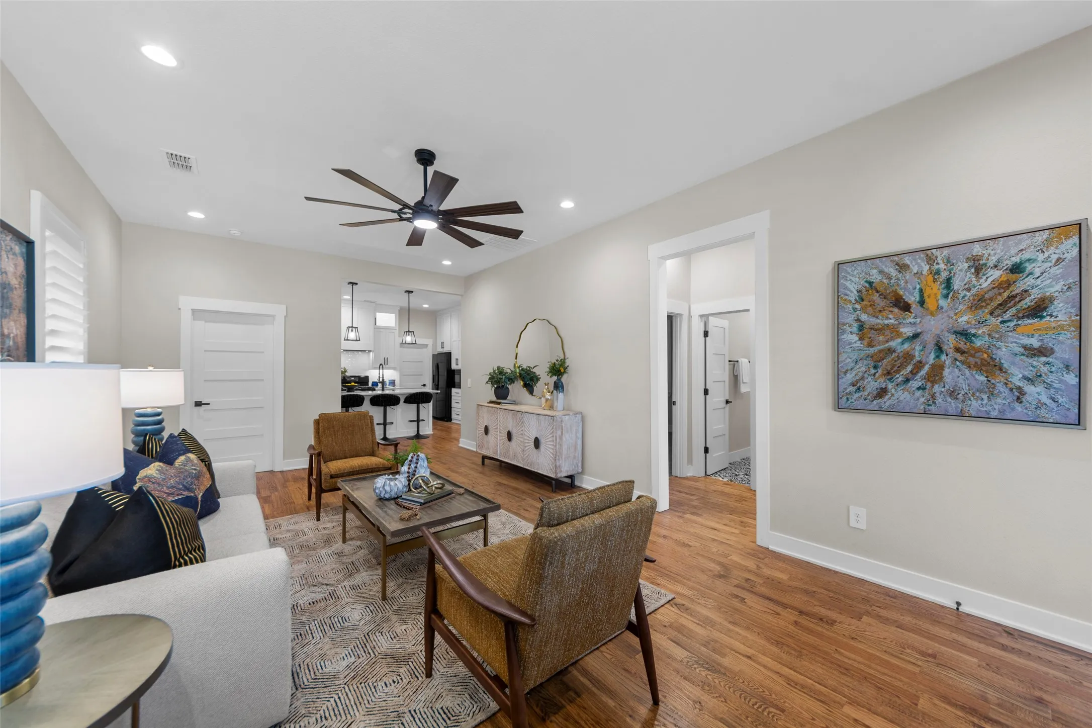 Single Family Residence For Sale in Grayson County , 400 W Morgan Street, Denison, Texas 75020, 3 Bedroom, 2 Bathroom, Garage spaces, 1,441 Sqft, built in 1940, mls#21362688, Real Estate Agent in Denison, Homes For Sale in Grayson county, Homes For Sale in Denison, Realtor in Denison Texas, Real Estate Brokerage Independent Realty Texas, Luminita Cordes Realtor