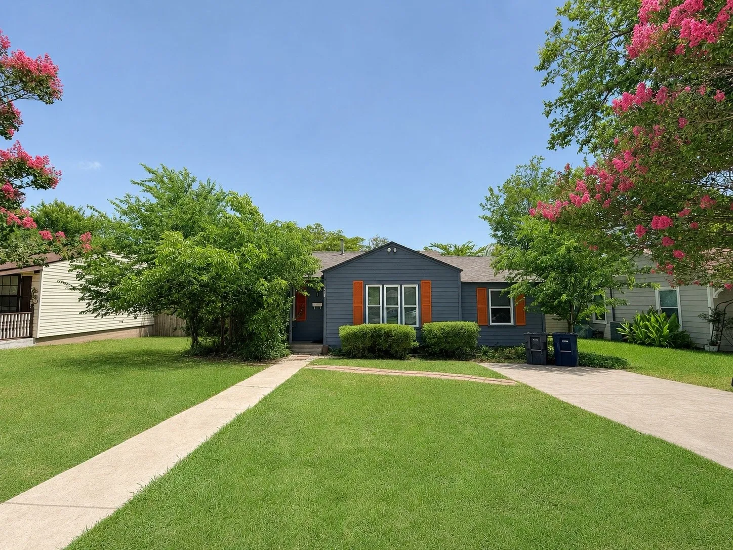 Single Family Residence For Sale in Tarrant County , 7437 Llano Avenue, Fort Worth, Texas 76116, 3 Bedroom, 1 Bathroom, Garage spaces, 1,050 Sqft, built in 1948, mls#21360000, Real Estate Agent in Fort Worth, Homes For Sale in Tarrant county, Homes For Sale in Fort Worth, Realtor in Fort Worth Texas, Real Estate Brokerage Independent Realty Texas, Luminita Cordes Realtor