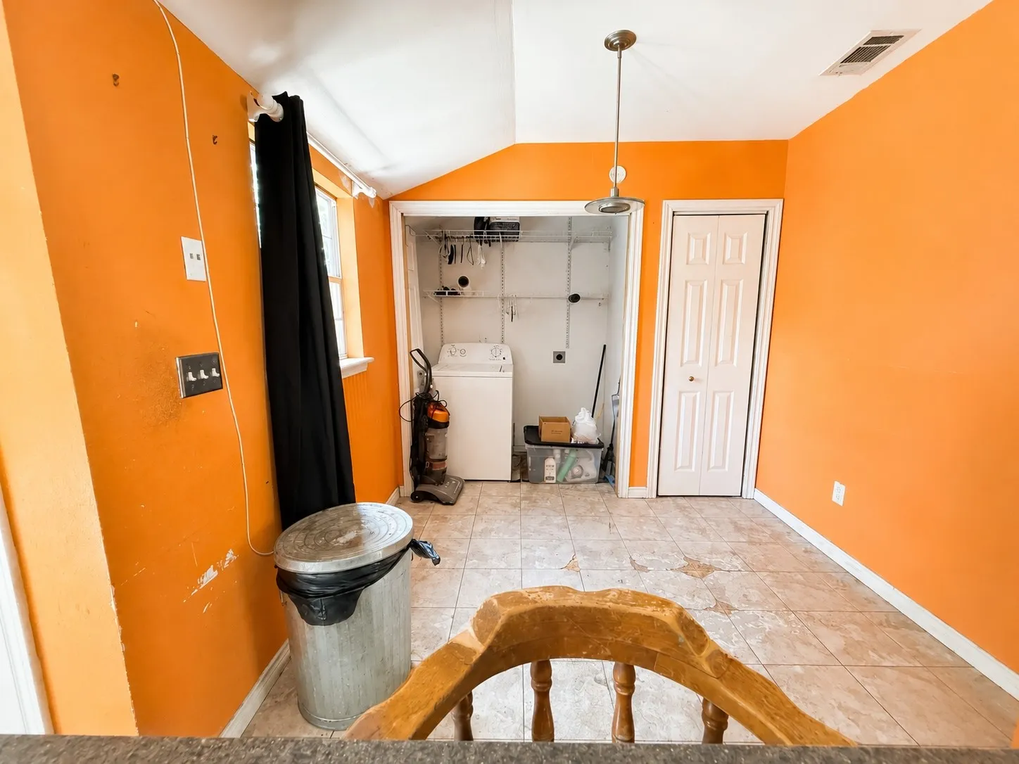Single Family Residence For Sale in Tarrant County , 7437 Llano Avenue, Fort Worth, Texas 76116, 3 Bedroom, 1 Bathroom, Garage spaces, 1,050 Sqft, built in 1948, mls#21360000, Real Estate Agent in Fort Worth, Homes For Sale in Tarrant county, Homes For Sale in Fort Worth, Realtor in Fort Worth Texas, Real Estate Brokerage Independent Realty Texas, Luminita Cordes Realtor