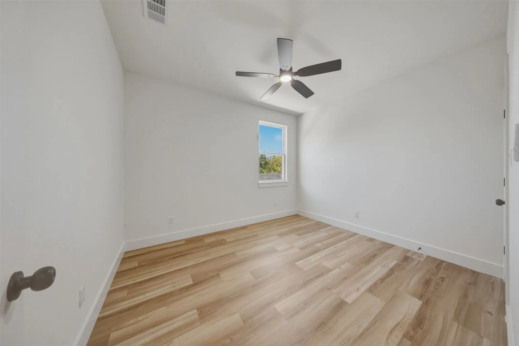 Single Family Residence For Sale in Hood County , 5557 Mercedes Circle, Granbury, Texas 76048, 4 Bedroom, 3 Bathroom, 2 Garage spaces, 1,998 Sqft, built in 2026, mls#21359520, Real Estate Agent in Granbury, Homes For Sale in Hood county, Homes For Sale in Granbury, Realtor in Granbury Texas, Real Estate Brokerage Independent Realty Texas, Luminita Cordes Realtor