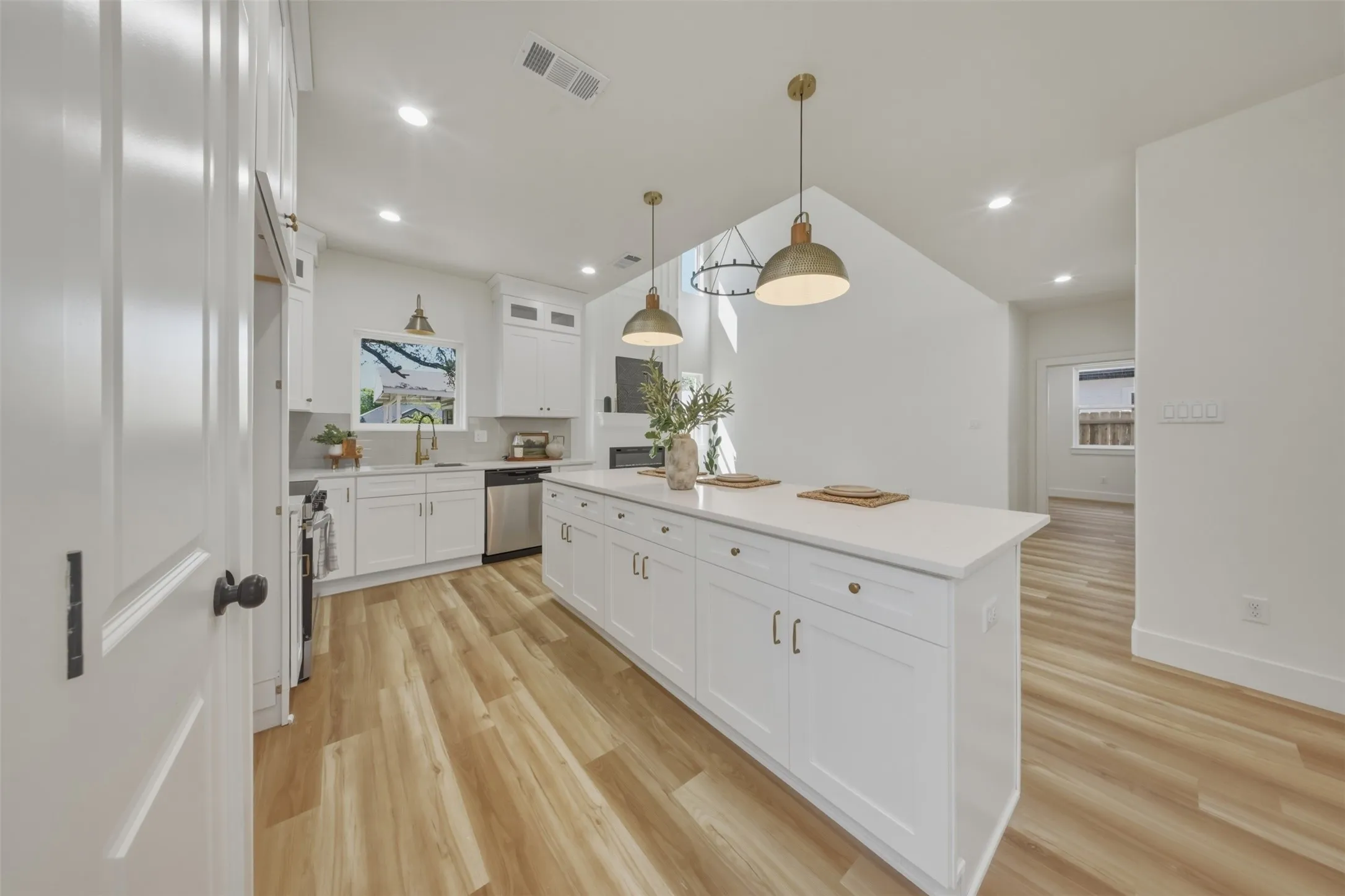 Single Family Residence For Sale in Hood County , 5557 Mercedes Circle, Granbury, Texas 76048, 4 Bedroom, 3 Bathroom, 2 Garage spaces, 1,998 Sqft, built in 2026, mls#21359520, Real Estate Agent in Granbury, Homes For Sale in Hood county, Homes For Sale in Granbury, Realtor in Granbury Texas, Real Estate Brokerage Independent Realty Texas, Luminita Cordes Realtor