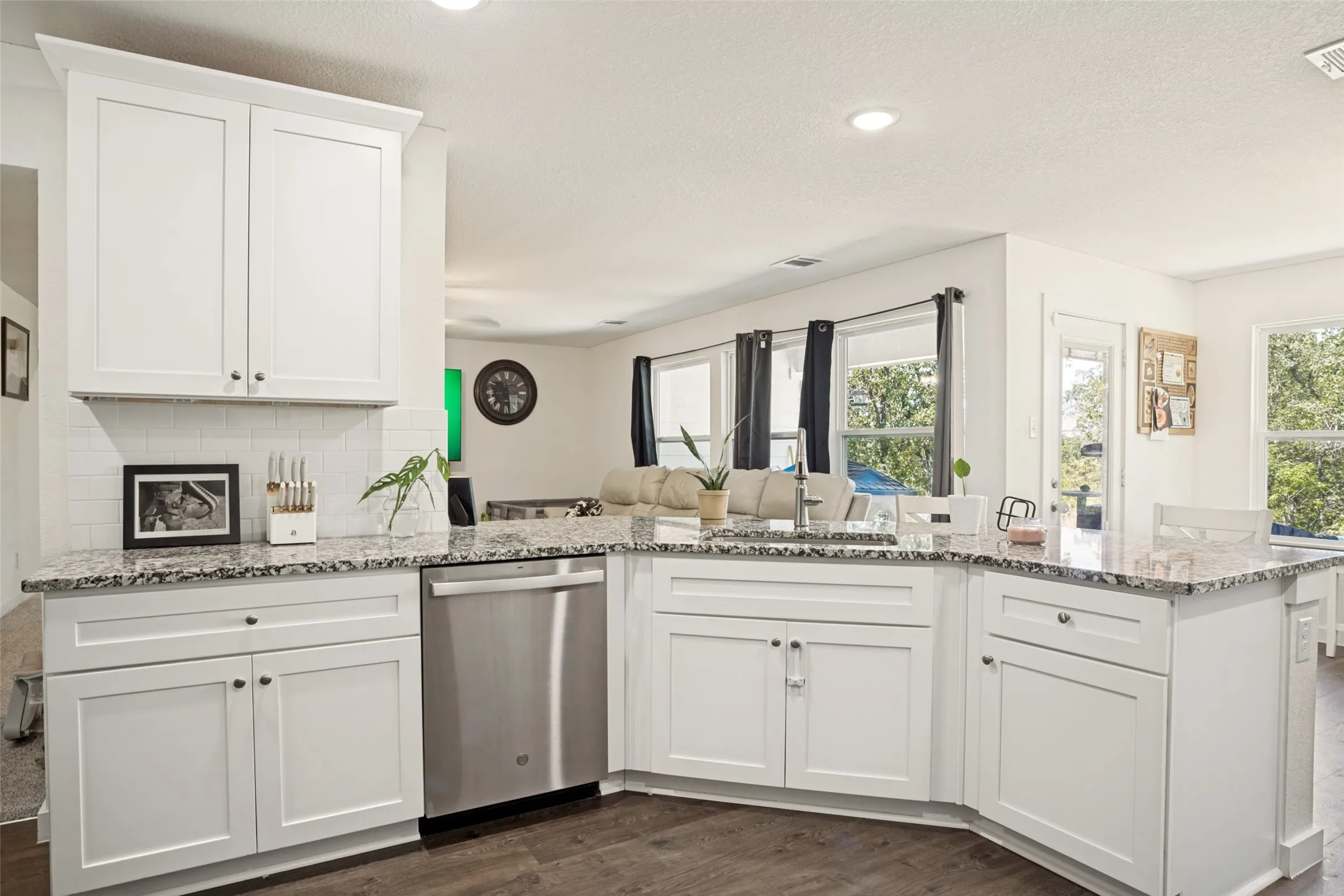 Single Family Residence For Sale in Wise County , 722 Haynie Drive, Runaway Bay, Texas 76426, 4 Bedroom, 2 Bathroom, 2 Garage spaces, 1,722 Sqft, built in 2022, mls#21363525, Real Estate Agent in Runaway Bay, Homes For Sale in Wise county, Homes For Sale in Runaway Bay, Realtor in Runaway Bay Texas, Real Estate Brokerage Independent Realty Texas, Luminita Cordes Realtor