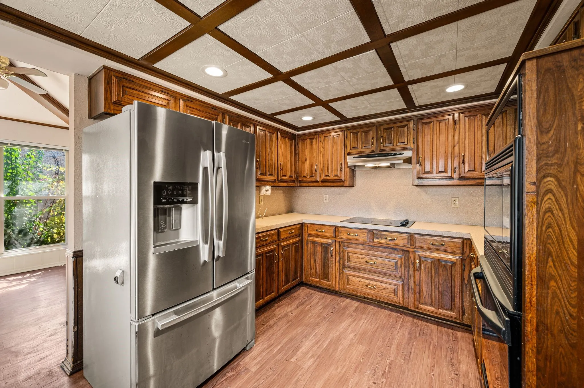 Single Family Residence For Sale in Dallas County , 16408 Lauder Lane, Dallas, Texas 75248, 3 Bedroom, 2 Bathroom, 2 Garage spaces, 1,530 Sqft, built in 1978, mls#21363588, Real Estate Agent in Dallas, Homes For Sale in Dallas county, Homes For Sale in Dallas, Realtor in Dallas Texas, Real Estate Brokerage Independent Realty Texas, Luminita Cordes Realtor