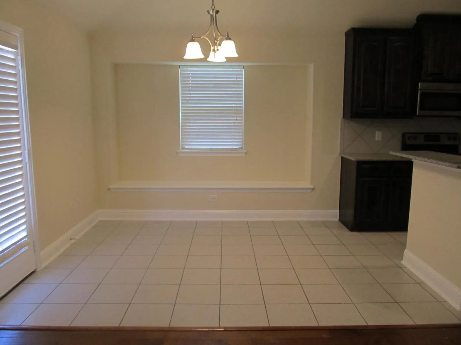 Single Family Residence For Rent in Kaufman County , 4024 Eric Drive, Heartland, Texas 75126, 3 Bedroom, 2 Bathroom, 2 Garage spaces, 1,435 Sqft, built in 2013, mls#21348412, Real Estate Agent in Heartland, Homes For Rent in Kaufman county, Homes For Rent in Heartland, Realtor in Heartland Texas, Real Estate Brokerage Independent Realty Texas, Luminita Cordes Realtor