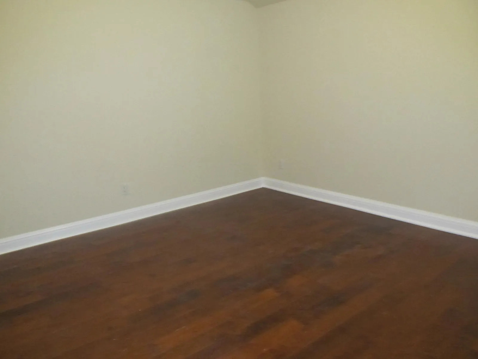 Single Family Residence For Rent in Kaufman County , 4024 Eric Drive, Heartland, Texas 75126, 3 Bedroom, 2 Bathroom, 2 Garage spaces, 1,435 Sqft, built in 2013, mls#21348412, Real Estate Agent in Heartland, Homes For Rent in Kaufman county, Homes For Rent in Heartland, Realtor in Heartland Texas, Real Estate Brokerage Independent Realty Texas, Luminita Cordes Realtor
