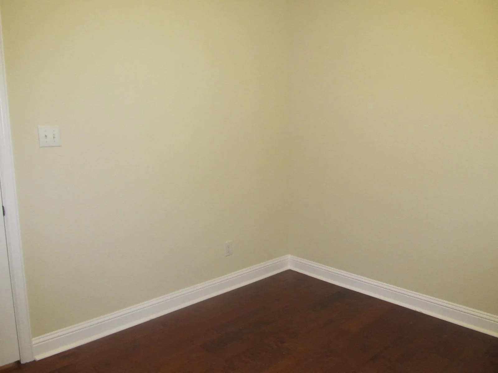 Single Family Residence For Rent in Kaufman County , 4024 Eric Drive, Heartland, Texas 75126, 3 Bedroom, 2 Bathroom, 2 Garage spaces, 1,435 Sqft, built in 2013, mls#21348412, Real Estate Agent in Heartland, Homes For Rent in Kaufman county, Homes For Rent in Heartland, Realtor in Heartland Texas, Real Estate Brokerage Independent Realty Texas, Luminita Cordes Realtor