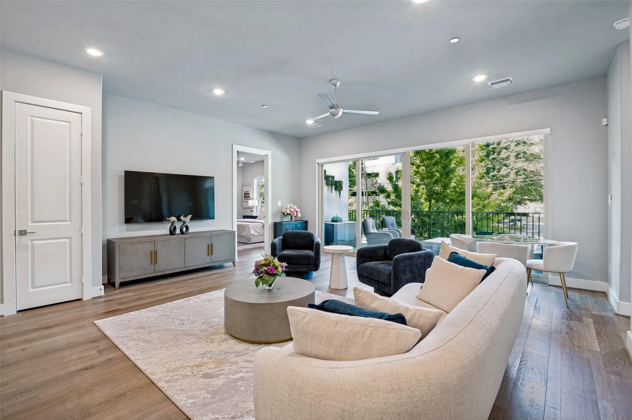 Condominium For Sale in Dallas County , 15875 Spectrum Drive 1101, Addison, Texas 75001, 3 Bedroom, 3 Bathroom, 2 Garage spaces, 1,837 Sqft, built in 2021, mls#21362504, Real Estate Agent in Addison, Homes For Sale in Dallas county, Homes For Sale in Addison, Realtor in Addison Texas, Real Estate Brokerage Independent Realty Texas, Luminita Cordes Realtor