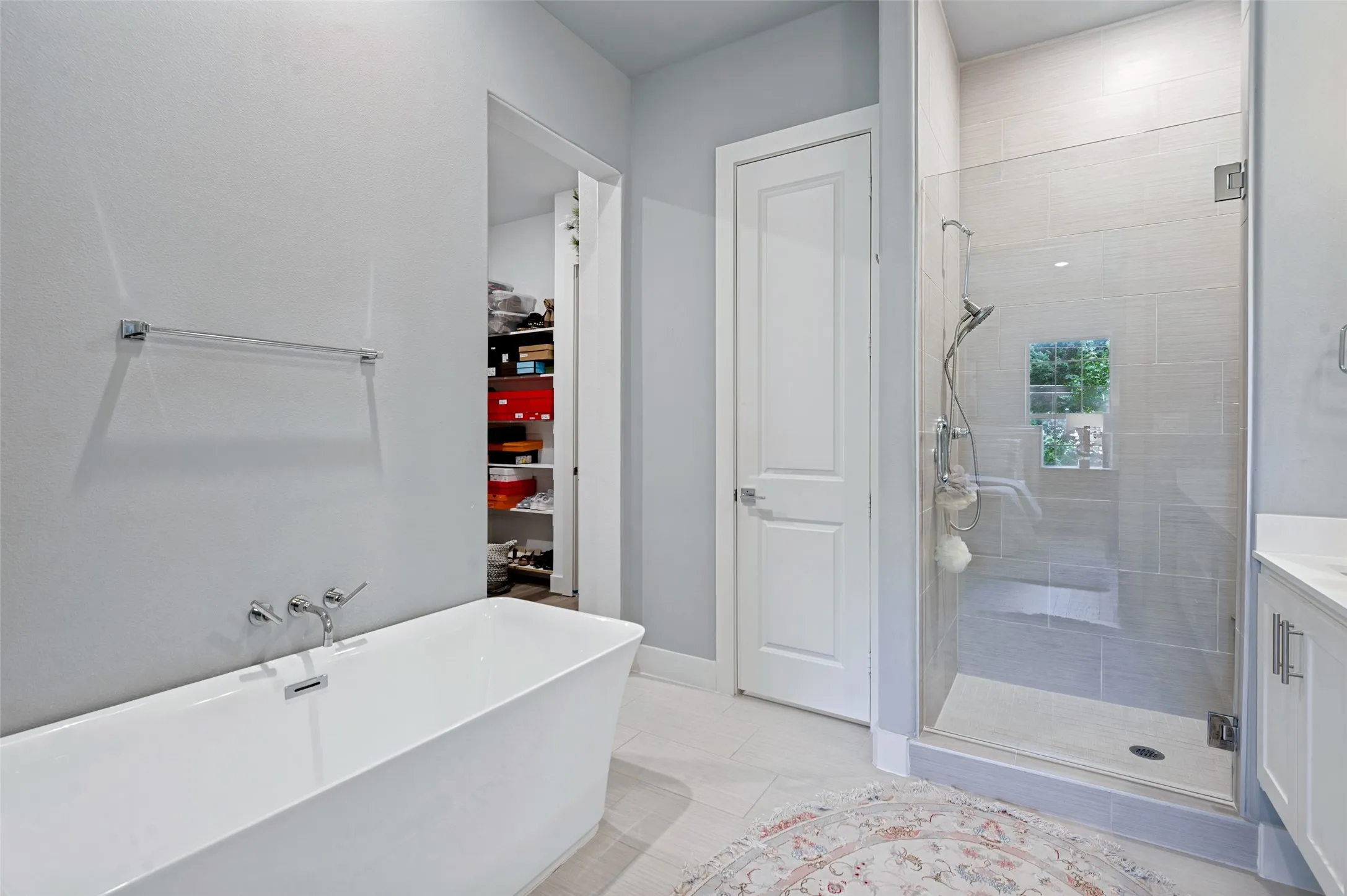 Condominium For Sale in Dallas County , 15875 Spectrum Drive 1101, Addison, Texas 75001, 3 Bedroom, 3 Bathroom, 2 Garage spaces, 1,837 Sqft, built in 2021, mls#21362504, Real Estate Agent in Addison, Homes For Sale in Dallas county, Homes For Sale in Addison, Realtor in Addison Texas, Real Estate Brokerage Independent Realty Texas, Luminita Cordes Realtor
