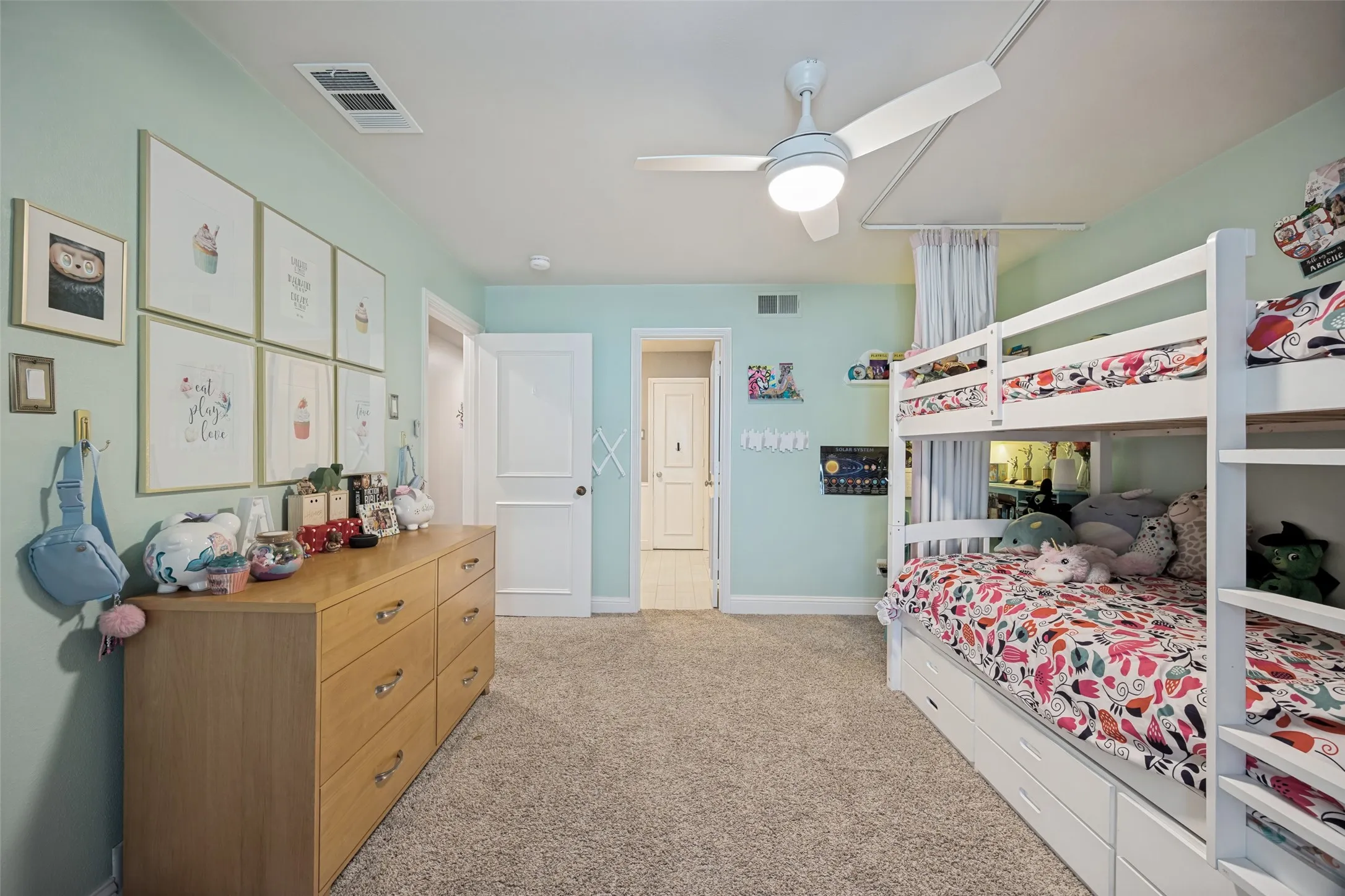 Single Family Residence For Sale in Dallas County , 10232 Boedeker Street, Dallas, Texas 75230, 4 Bedroom, 3 Bathroom, 2 Garage spaces, 2,754 Sqft, built in 1968, mls#21363619, Real Estate Agent in Dallas, Homes For Sale in Dallas county, Homes For Sale in Dallas, Realtor in Dallas Texas, Real Estate Brokerage Independent Realty Texas, Luminita Cordes Realtor