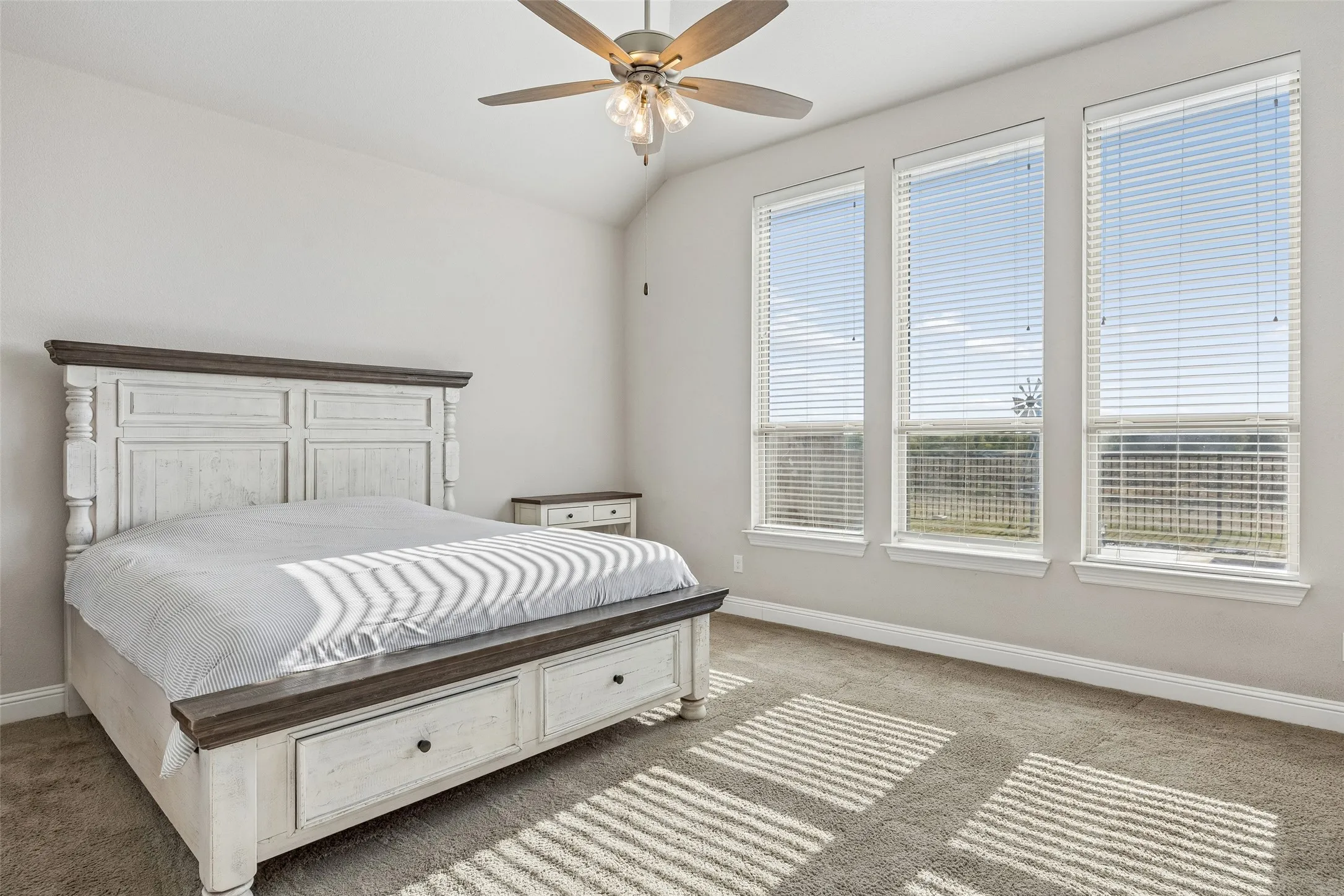 Single Family Residence For Sale in Tarrant County , 12217 Hulson Trail, Fort Worth, Texas 76052, 4 Bedroom, 4 Bathroom, 3 Garage spaces, 3,133 Sqft, built in 2020, mls#21362484, Real Estate Agent in Fort Worth, Homes For Sale in Tarrant county, Homes For Sale in Fort Worth, Realtor in Fort Worth Texas, Real Estate Brokerage Independent Realty Texas, Luminita Cordes Realtor