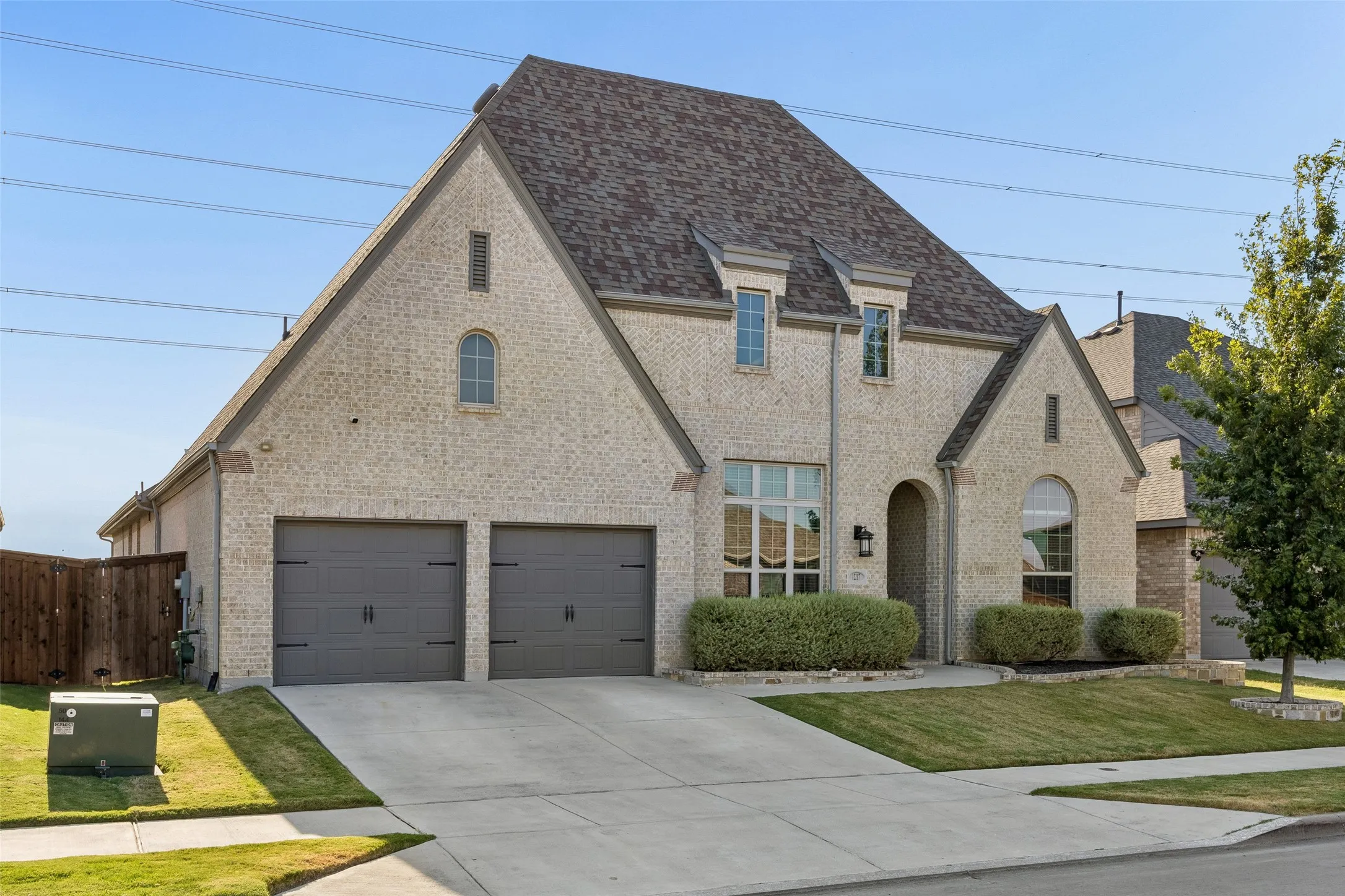 Single Family Residence For Sale in Tarrant County , 12217 Hulson Trail, Fort Worth, Texas 76052, 4 Bedroom, 4 Bathroom, 3 Garage spaces, 3,133 Sqft, built in 2020, mls#21362484, Real Estate Agent in Fort Worth, Homes For Sale in Tarrant county, Homes For Sale in Fort Worth, Realtor in Fort Worth Texas, Real Estate Brokerage Independent Realty Texas, Luminita Cordes Realtor