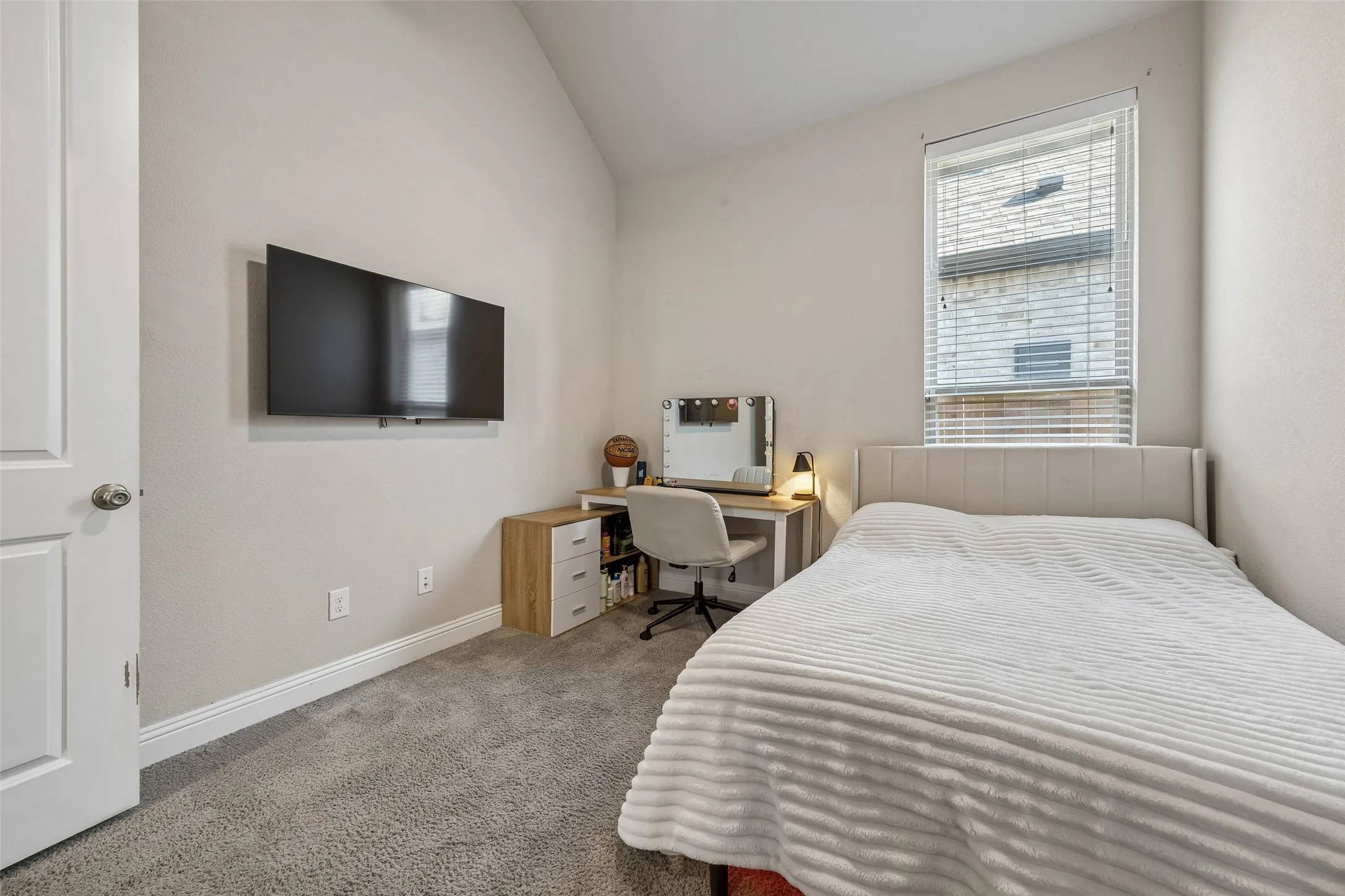 Single Family Residence For Sale in Tarrant County , 12217 Hulson Trail, Fort Worth, Texas 76052, 4 Bedroom, 4 Bathroom, 3 Garage spaces, 3,133 Sqft, built in 2020, mls#21362484, Real Estate Agent in Fort Worth, Homes For Sale in Tarrant county, Homes For Sale in Fort Worth, Realtor in Fort Worth Texas, Real Estate Brokerage Independent Realty Texas, Luminita Cordes Realtor