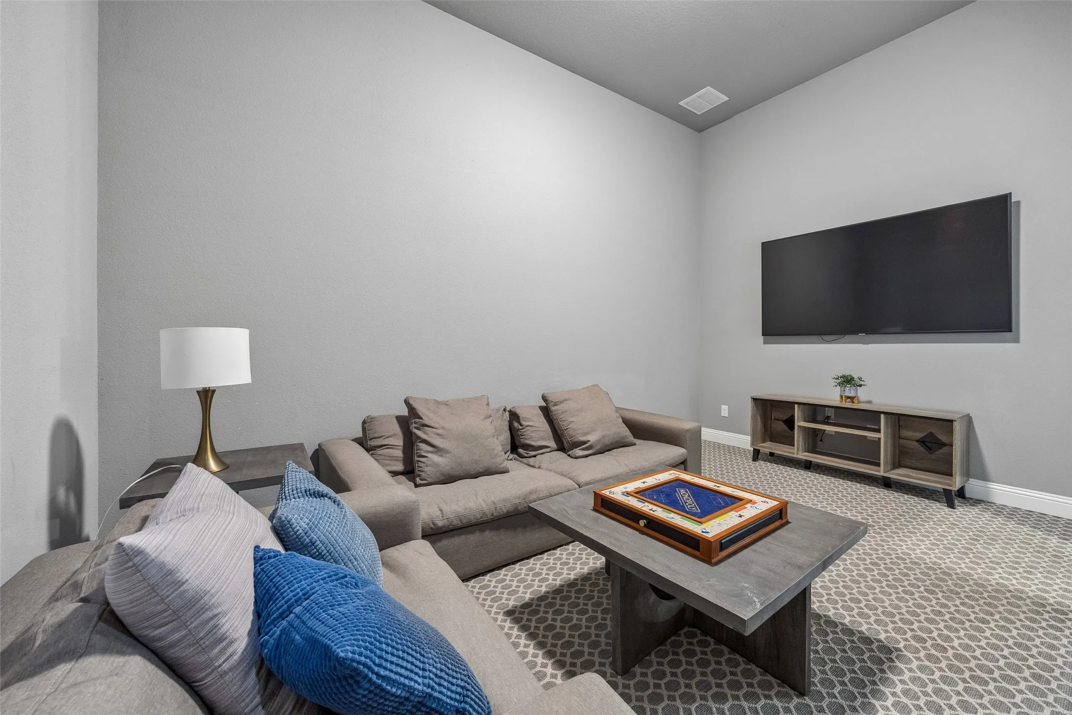 Single Family Residence For Sale in Tarrant County , 12217 Hulson Trail, Fort Worth, Texas 76052, 4 Bedroom, 4 Bathroom, 3 Garage spaces, 3,133 Sqft, built in 2020, mls#21362484, Real Estate Agent in Fort Worth, Homes For Sale in Tarrant county, Homes For Sale in Fort Worth, Realtor in Fort Worth Texas, Real Estate Brokerage Independent Realty Texas, Luminita Cordes Realtor