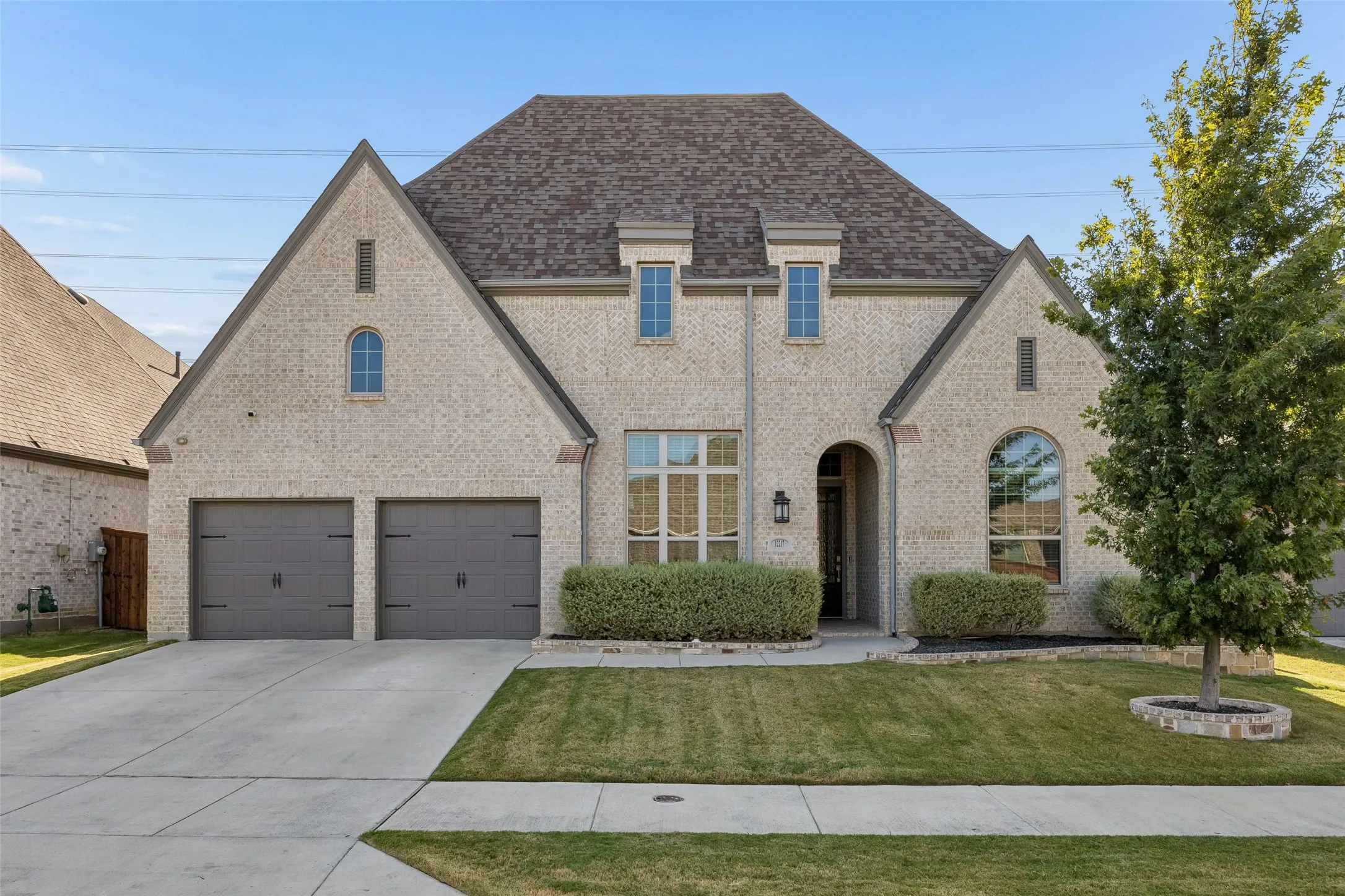 Single Family Residence For Sale in Tarrant County , 12217 Hulson Trail, Fort Worth, Texas 76052, 4 Bedroom, 4 Bathroom, 3 Garage spaces, 3,133 Sqft, built in 2020, mls#21362484, Real Estate Agent in Fort Worth, Homes For Sale in Tarrant county, Homes For Sale in Fort Worth, Realtor in Fort Worth Texas, Real Estate Brokerage Independent Realty Texas, Luminita Cordes Realtor