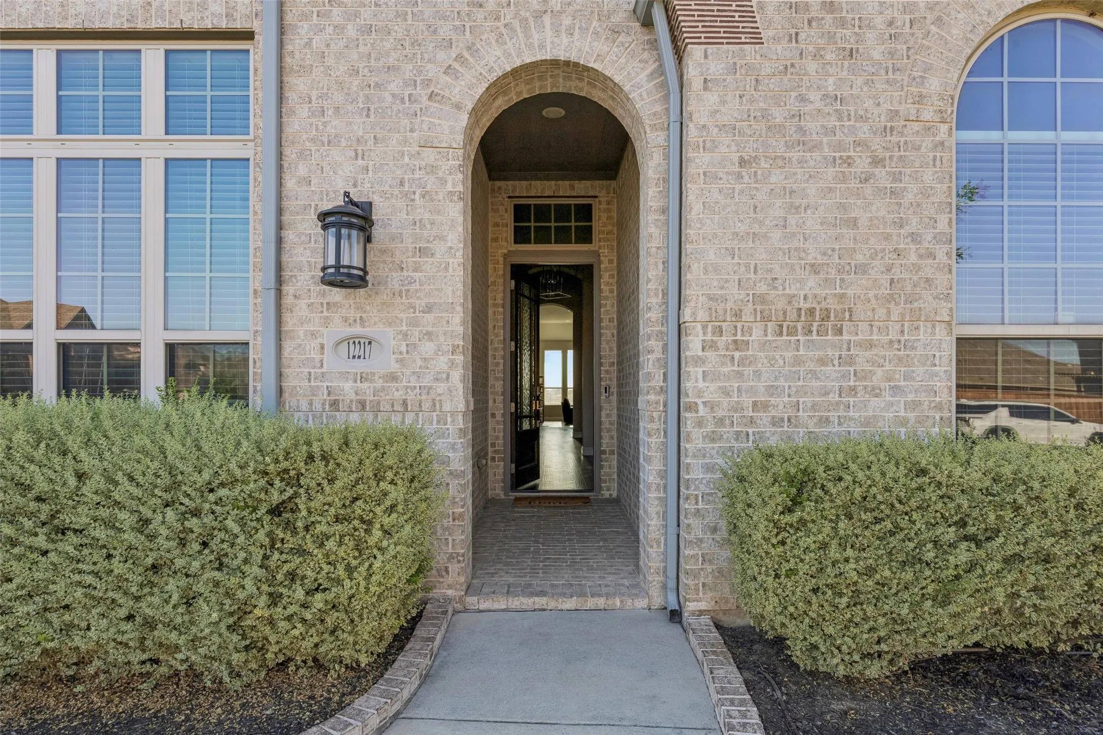 Single Family Residence For Sale in Tarrant County , 12217 Hulson Trail, Fort Worth, Texas 76052, 4 Bedroom, 4 Bathroom, 3 Garage spaces, 3,133 Sqft, built in 2020, mls#21362484, Real Estate Agent in Fort Worth, Homes For Sale in Tarrant county, Homes For Sale in Fort Worth, Realtor in Fort Worth Texas, Real Estate Brokerage Independent Realty Texas, Luminita Cordes Realtor
