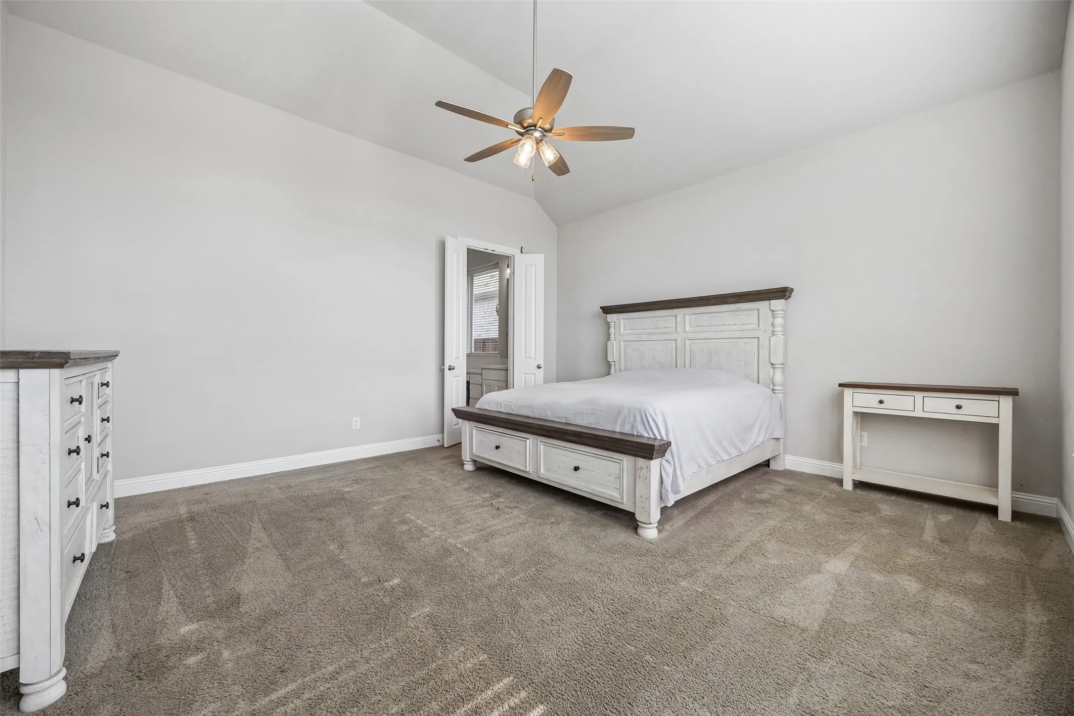 Single Family Residence For Sale in Tarrant County , 12217 Hulson Trail, Fort Worth, Texas 76052, 4 Bedroom, 4 Bathroom, 3 Garage spaces, 3,133 Sqft, built in 2020, mls#21362484, Real Estate Agent in Fort Worth, Homes For Sale in Tarrant county, Homes For Sale in Fort Worth, Realtor in Fort Worth Texas, Real Estate Brokerage Independent Realty Texas, Luminita Cordes Realtor