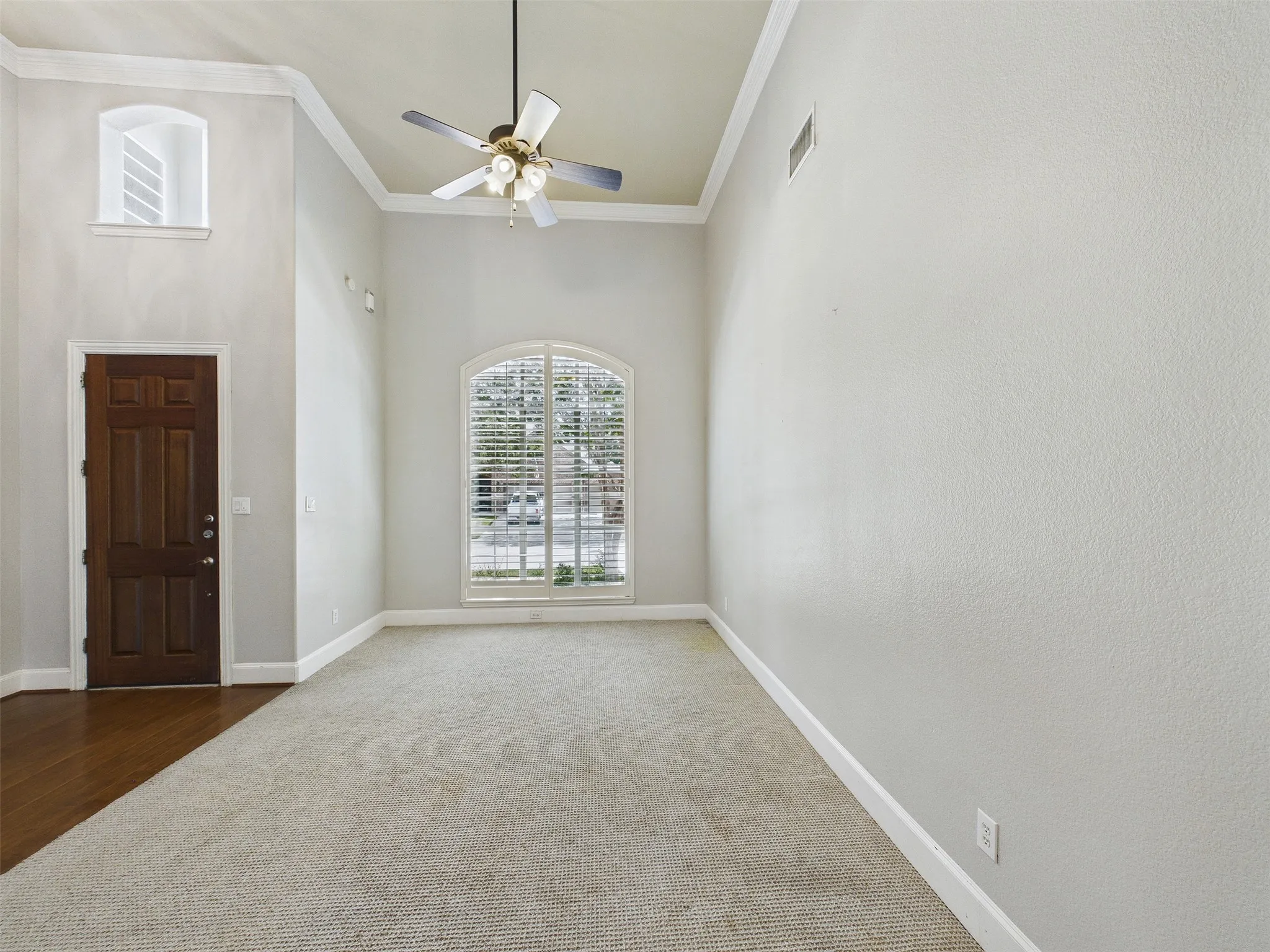 Single Family Residence For Sale in Collin County , 6400 Castle Rock Circle, Mc Kinney, Texas 75071, 4 Bedroom, 4 Bathroom, 3 Garage spaces, 3,500 Sqft, built in 2007, mls#21361096, Real Estate Agent in Mc Kinney, Homes For Sale in Collin county, Homes For Sale in Mc Kinney, Realtor in Mc Kinney Texas, Real Estate Brokerage Independent Realty Texas, Luminita Cordes Realtor