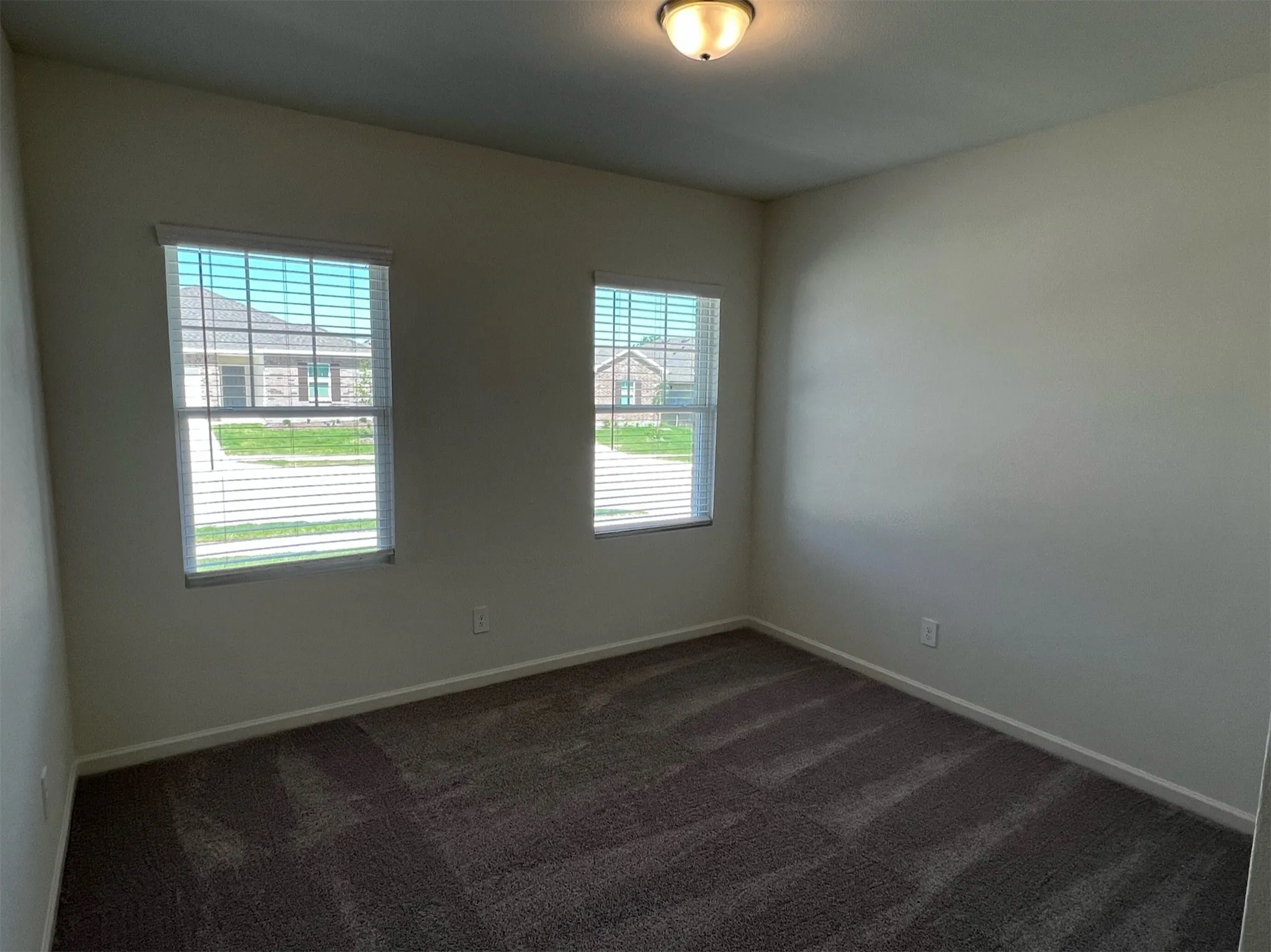 Single Family Residence For Rent in Collin County , 752 Richmond Drive, Lavon, Texas 75166, 3 Bedroom, 2 Bathroom, 2 Garage spaces, 1,459 Sqft, built in 2021, mls#21363629, Real Estate Agent in Lavon, Homes For Rent in Collin county, Homes For Rent in Lavon, Realtor in Lavon Texas, Real Estate Brokerage Independent Realty Texas, Luminita Cordes Realtor