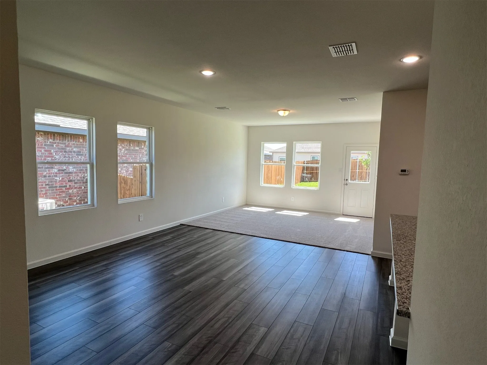Single Family Residence For Rent in Collin County , 752 Richmond Drive, Lavon, Texas 75166, 3 Bedroom, 2 Bathroom, 2 Garage spaces, 1,459 Sqft, built in 2021, mls#21363629, Real Estate Agent in Lavon, Homes For Rent in Collin county, Homes For Rent in Lavon, Realtor in Lavon Texas, Real Estate Brokerage Independent Realty Texas, Luminita Cordes Realtor