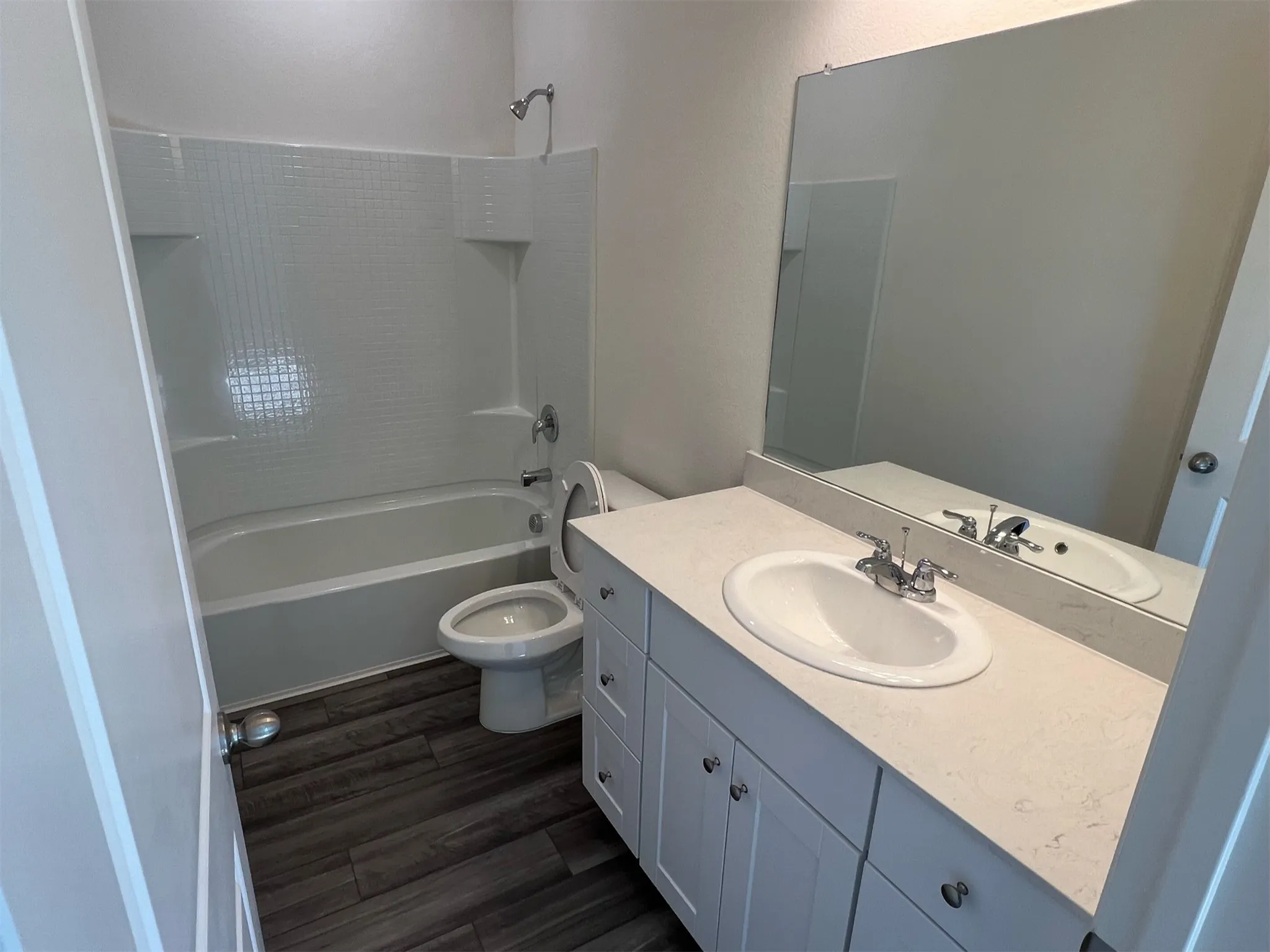 Single Family Residence For Rent in Collin County , 752 Richmond Drive, Lavon, Texas 75166, 3 Bedroom, 2 Bathroom, 2 Garage spaces, 1,459 Sqft, built in 2021, mls#21363629, Real Estate Agent in Lavon, Homes For Rent in Collin county, Homes For Rent in Lavon, Realtor in Lavon Texas, Real Estate Brokerage Independent Realty Texas, Luminita Cordes Realtor