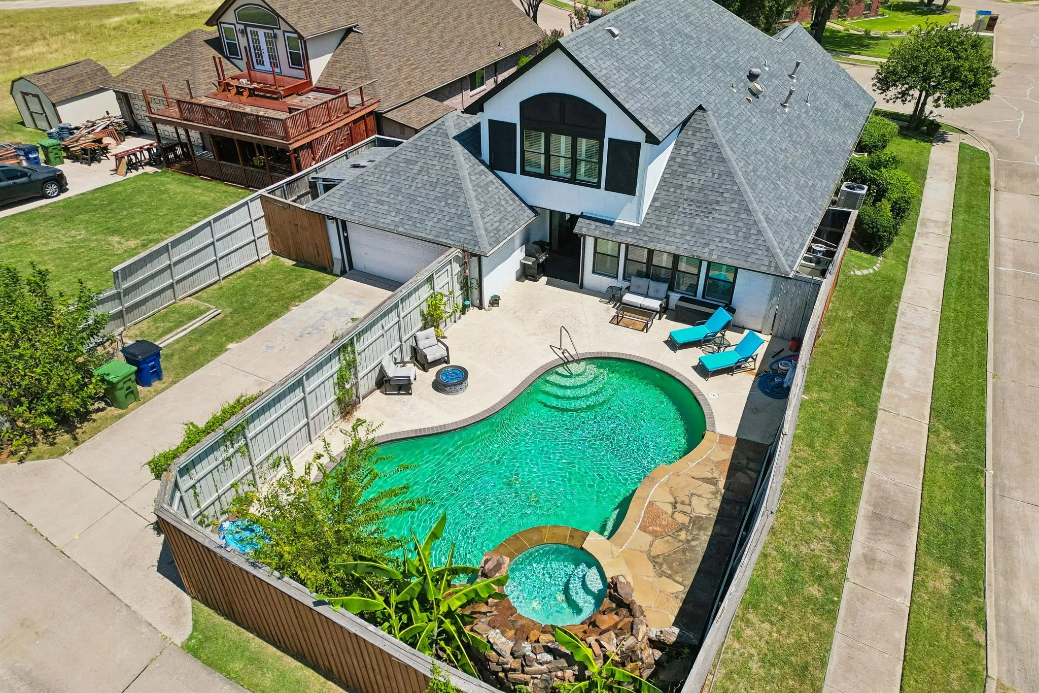 Single Family Residence For Sale in Denton County , 4093 Brazos Drive, Carrollton, Texas 75007, 4 Bedroom, 3 Bathroom, 2 Garage spaces, 3,236 Sqft, built in 1994, mls#21362212, Real Estate Agent in Carrollton, Homes For Sale in Denton county, Homes For Sale in Carrollton, Realtor in Carrollton Texas, Real Estate Brokerage Independent Realty Texas, Luminita Cordes Realtor