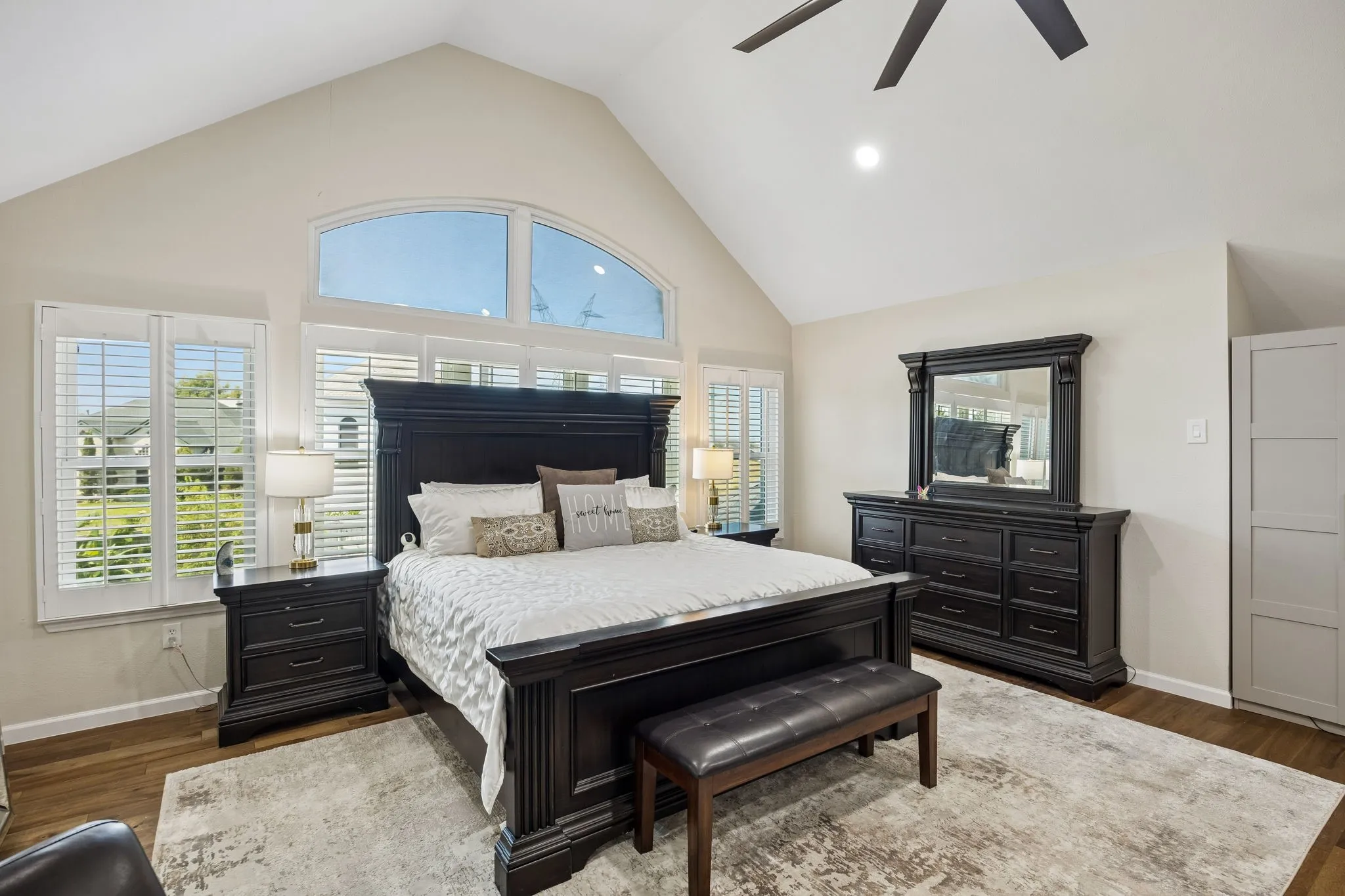 Single Family Residence For Sale in Denton County , 4093 Brazos Drive, Carrollton, Texas 75007, 4 Bedroom, 3 Bathroom, 2 Garage spaces, 3,236 Sqft, built in 1994, mls#21362212, Real Estate Agent in Carrollton, Homes For Sale in Denton county, Homes For Sale in Carrollton, Realtor in Carrollton Texas, Real Estate Brokerage Independent Realty Texas, Luminita Cordes Realtor