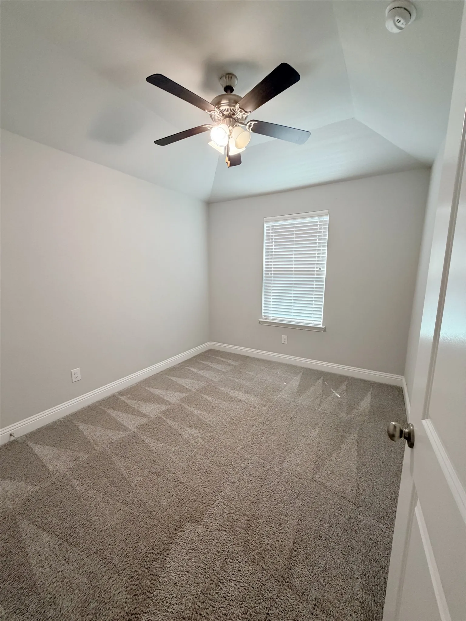 Single Family Residence For Rent in Hunt County , 6423 Graceland Drive, Greenville, Texas 75402, 3 Bedroom, 2 Bathroom, 2 Garage spaces, 1,327 Sqft, built in 2021, mls#21363630, Real Estate Agent in Greenville, Homes For Rent in Hunt county, Homes For Rent in Greenville, Realtor in Greenville Texas, Real Estate Brokerage Independent Realty Texas, Luminita Cordes Realtor